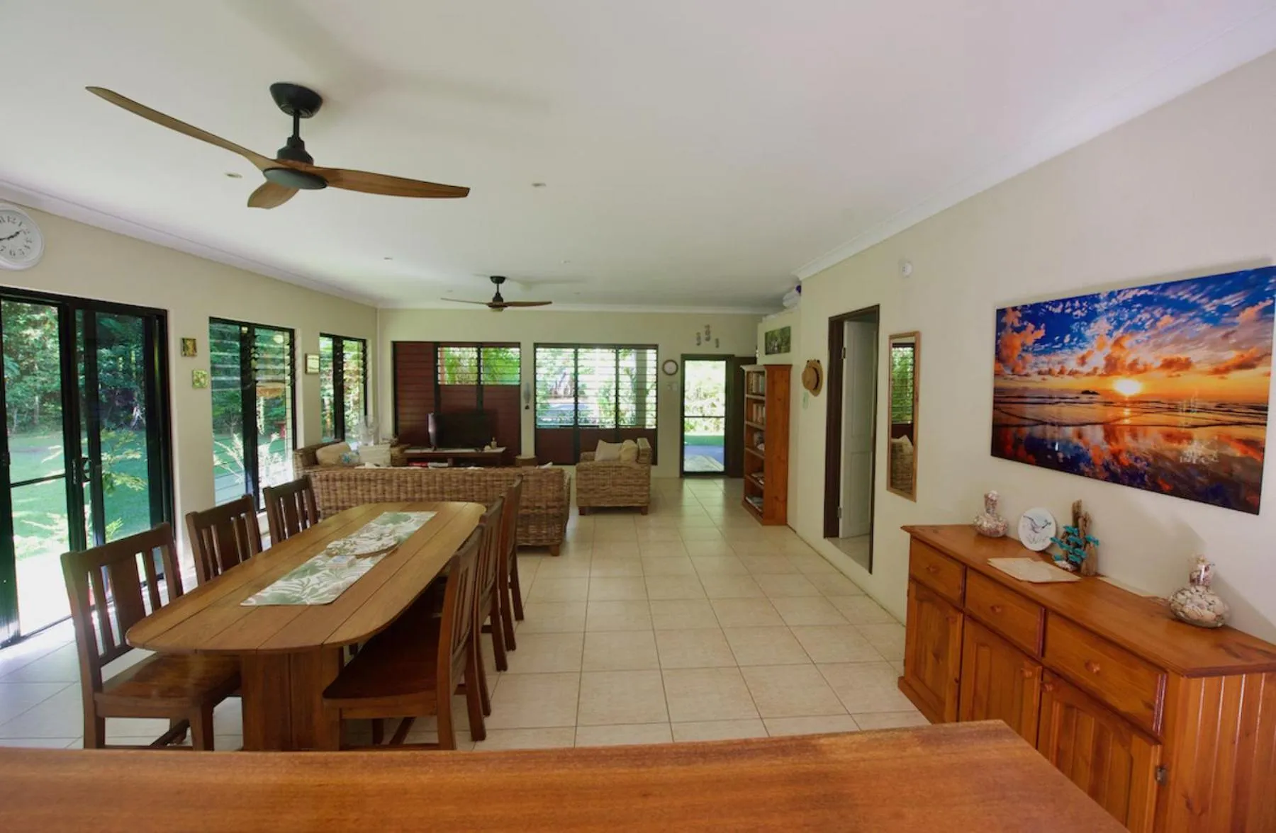 Living room in Thornton Beach Bungalows Daintree