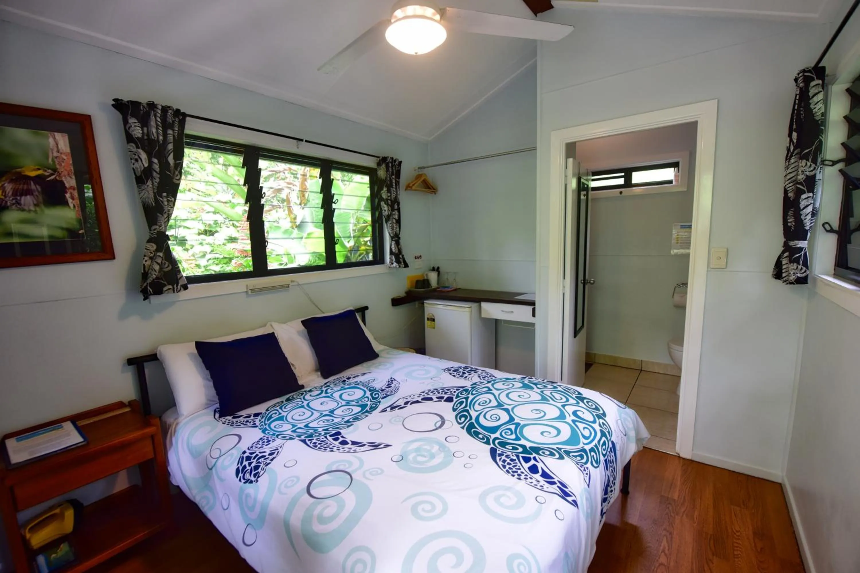 Bedroom, Bed in Thornton Beach Bungalows Daintree