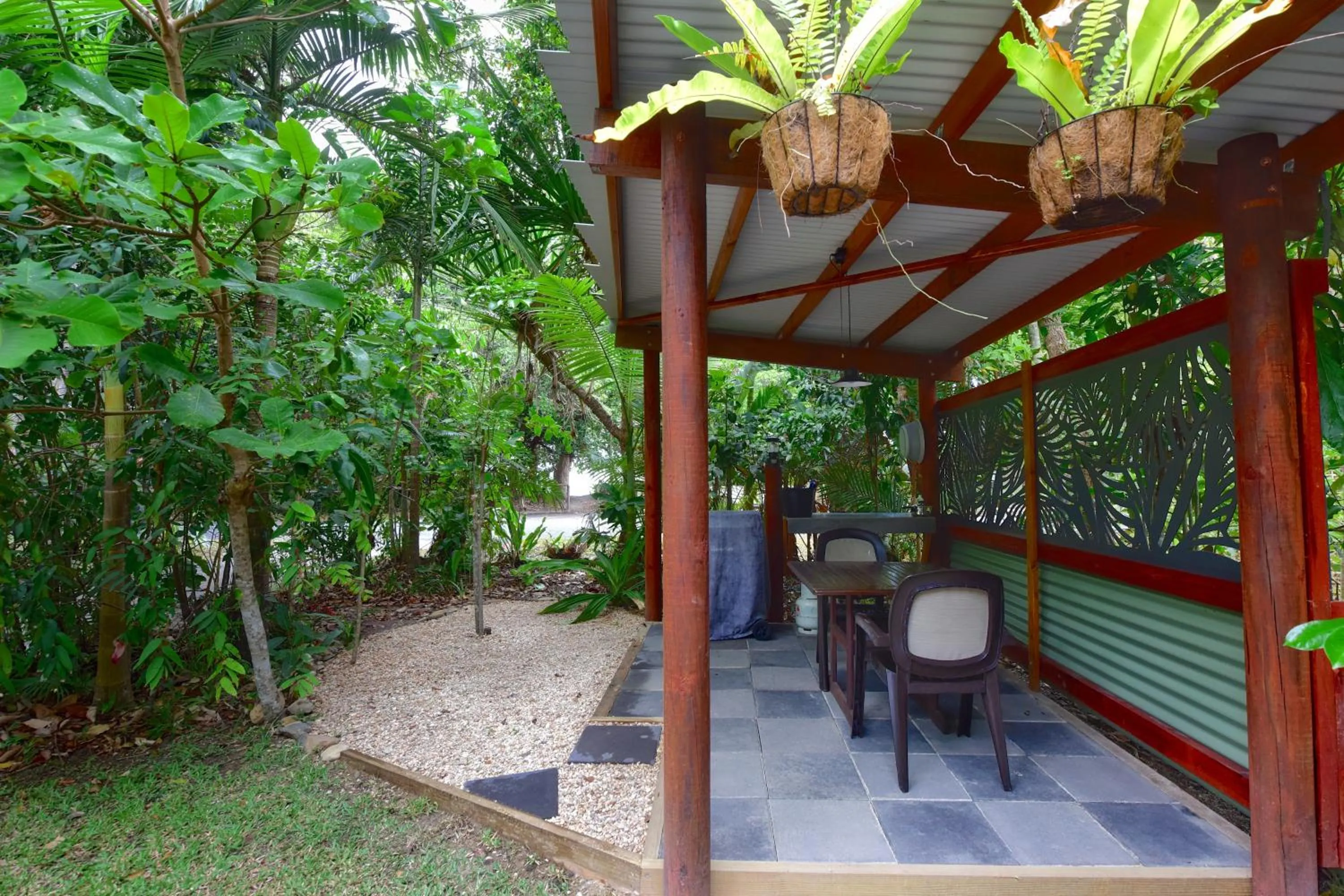 BBQ facilities in Thornton Beach Bungalows Daintree