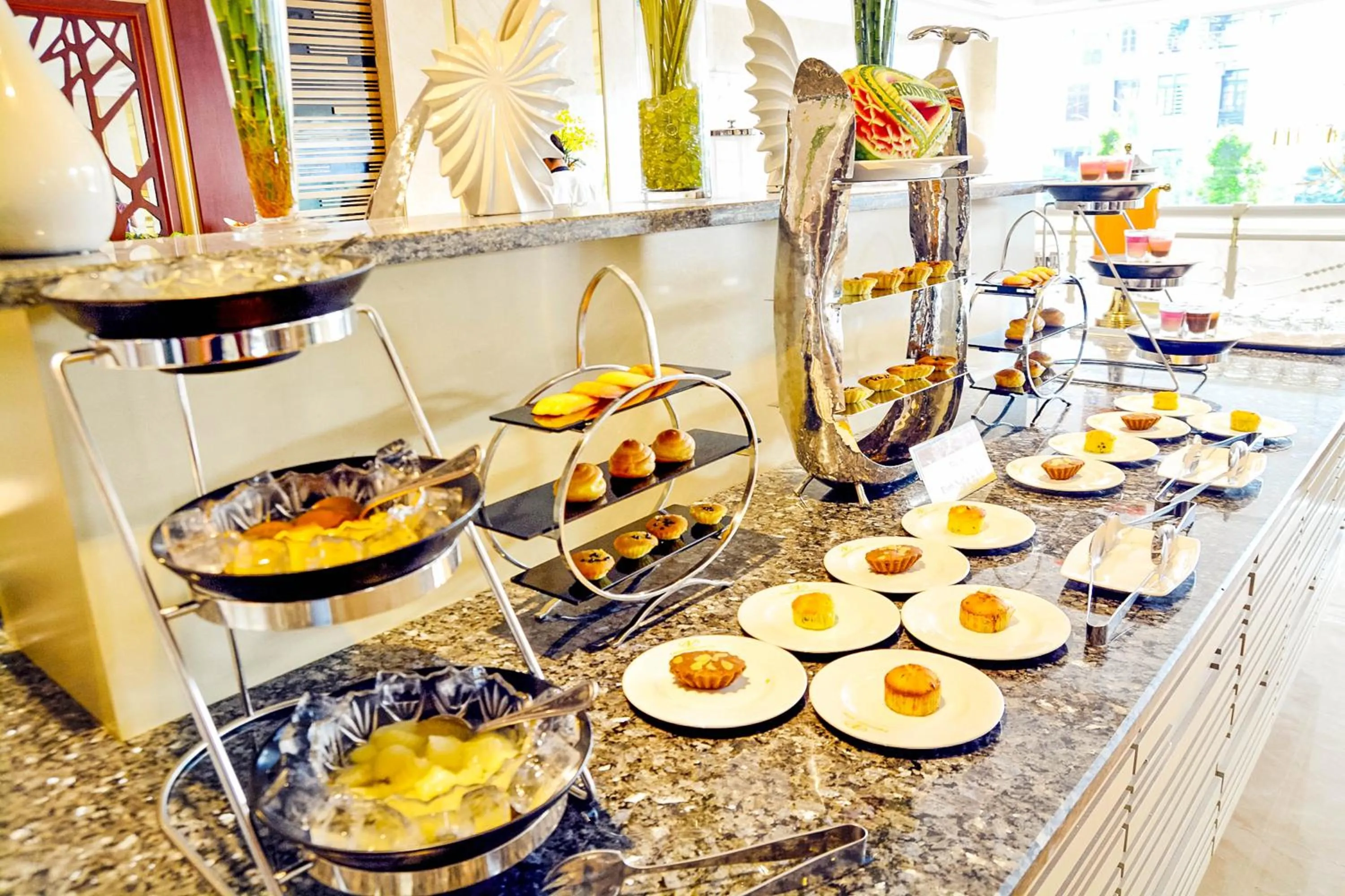 Restaurant/places to eat in Stay Hotel