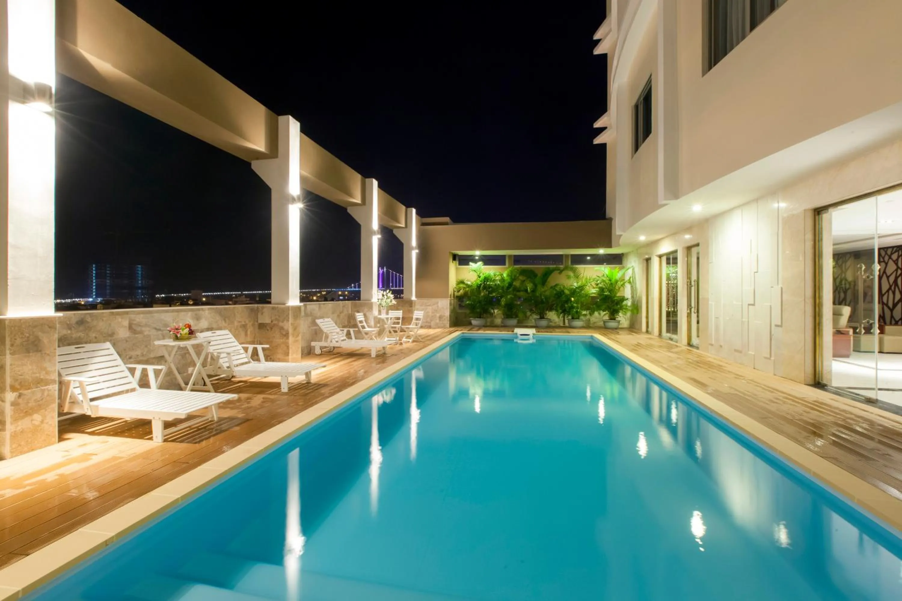 Pool view in Stay Hotel