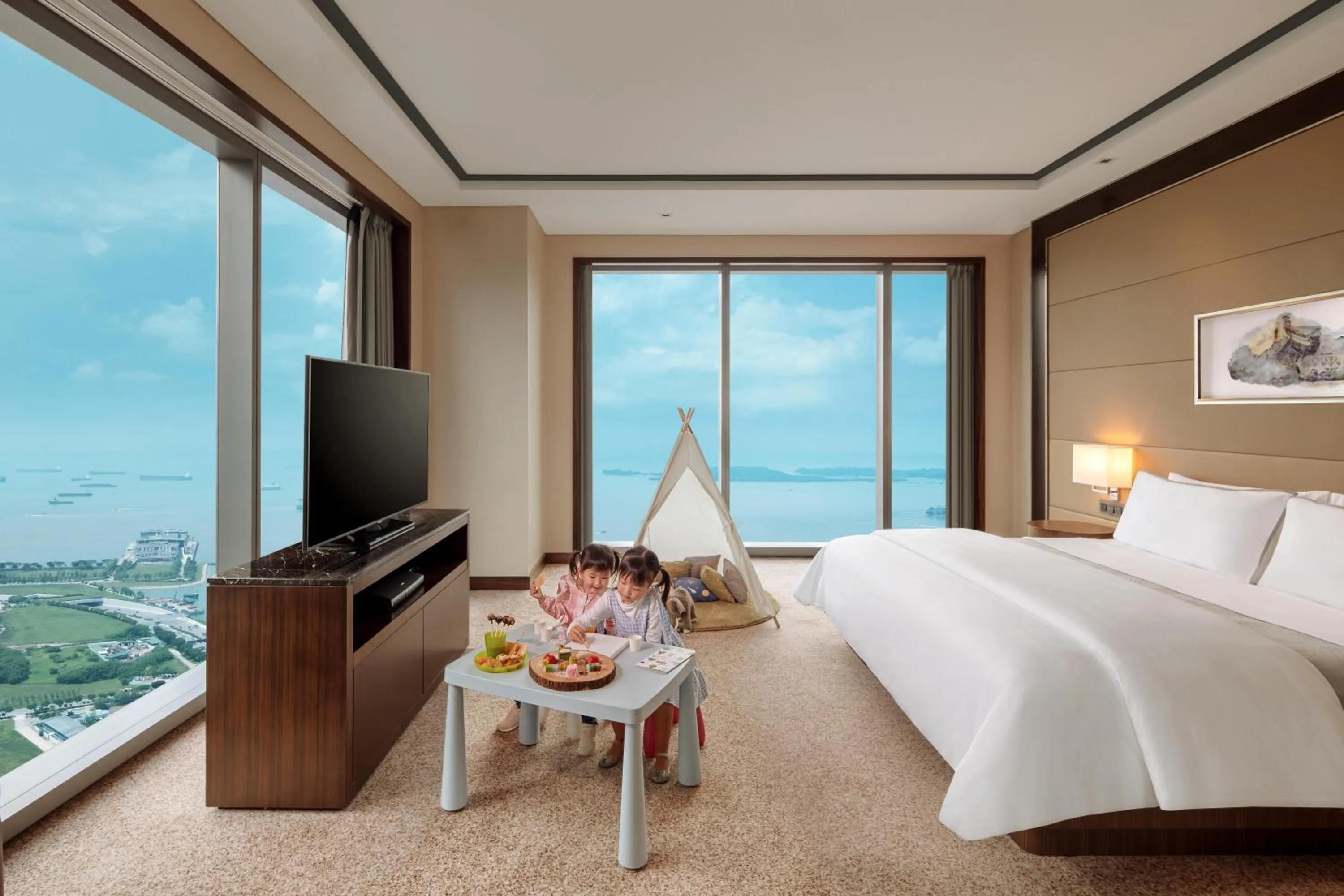 Bedroom, Bed in The Westin Singapore