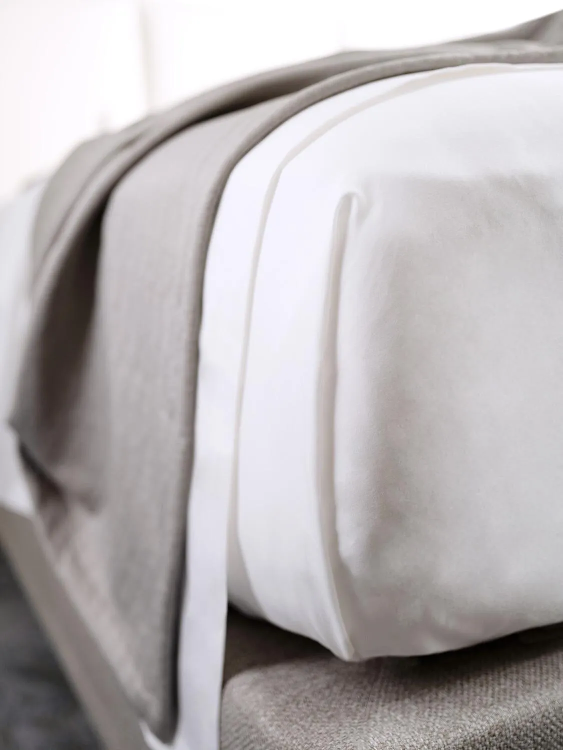 Bed in The Westin Singapore