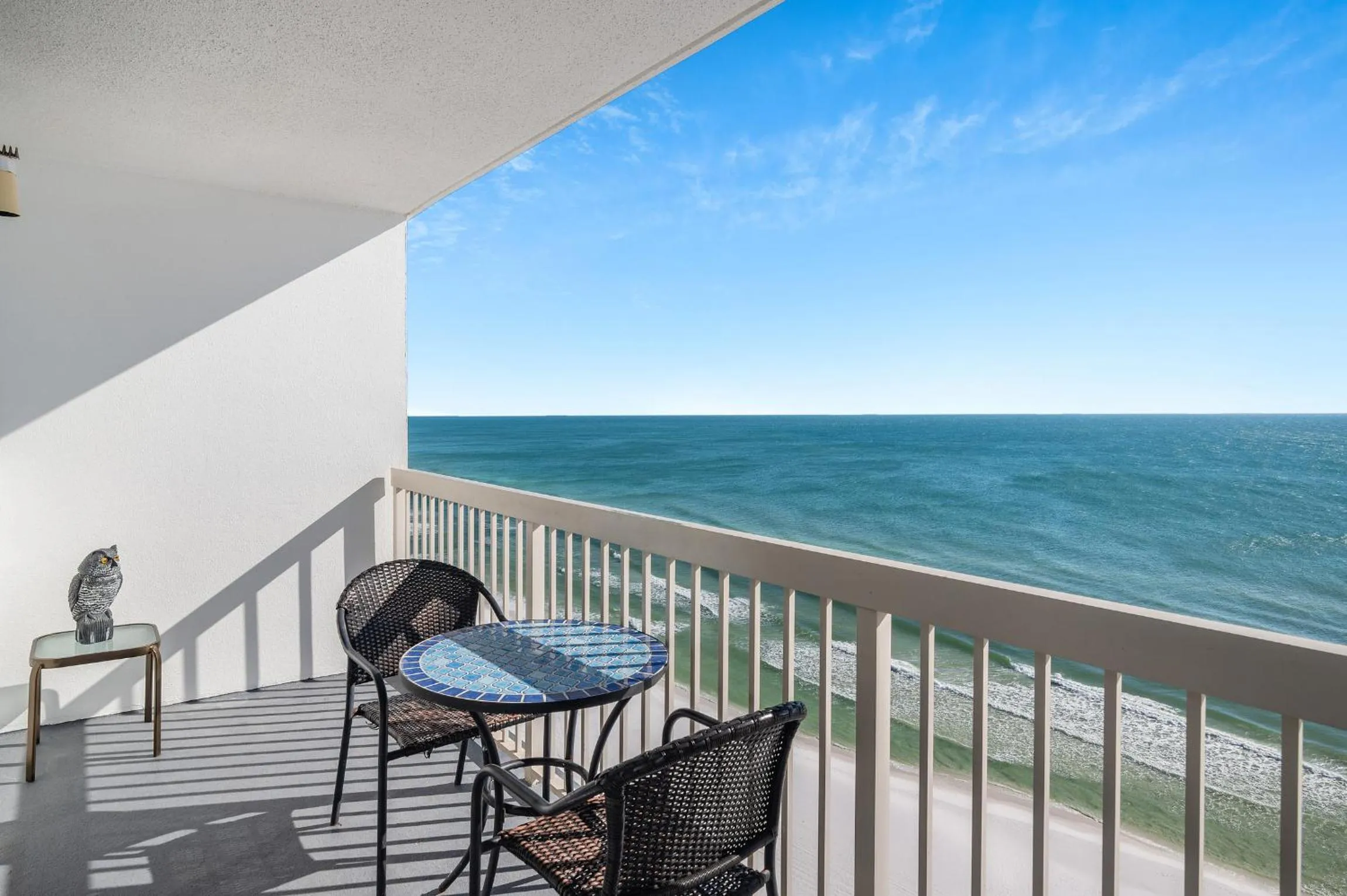 Balcony/Terrace in Just Updated - Beachfront Ocean view, 19th Floor