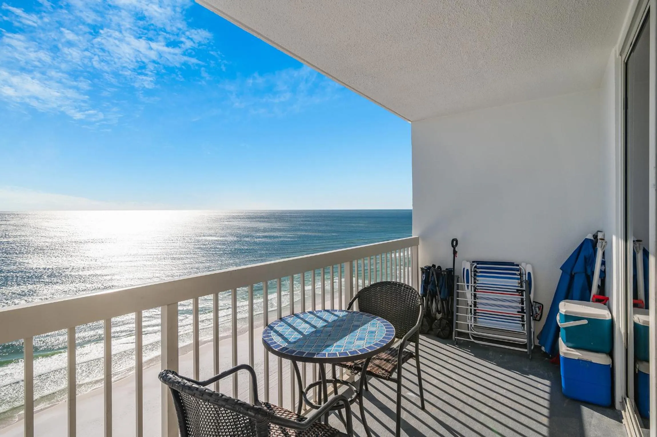 Balcony/Terrace in Just Updated - Beachfront Ocean view, 19th Floor