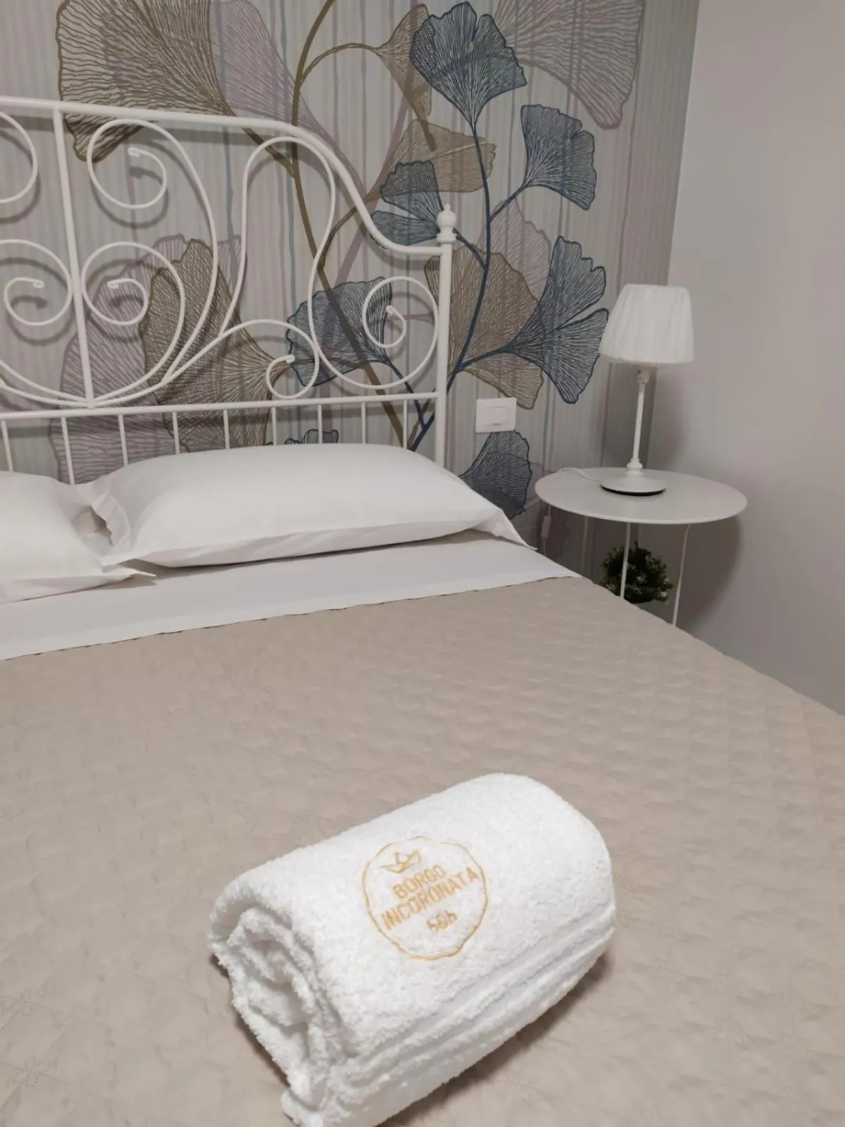 Bed in Borgo Incoronata B&B