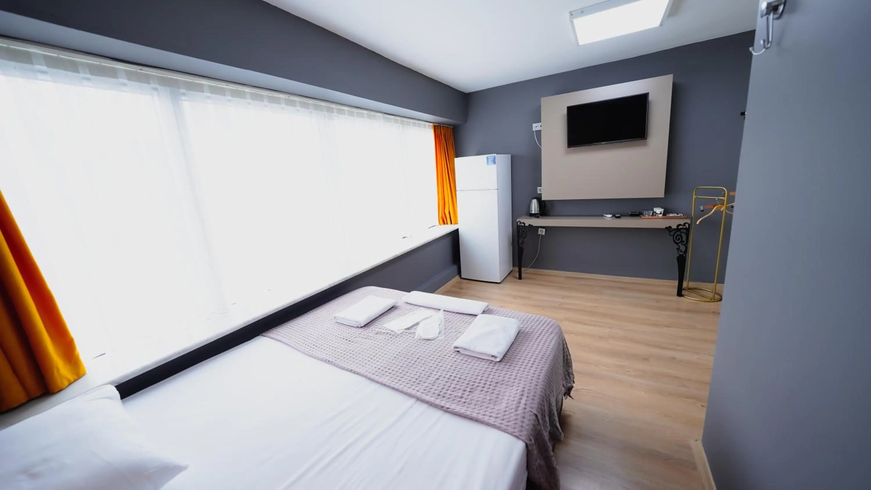 Bed in Luka Suit Hotel