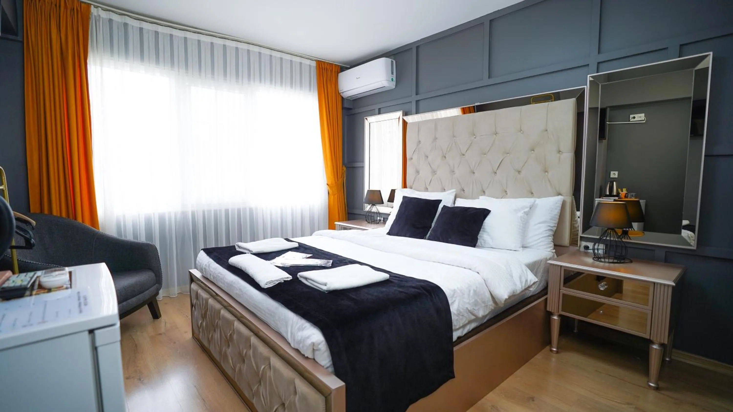 Bed in Luka Suit Hotel