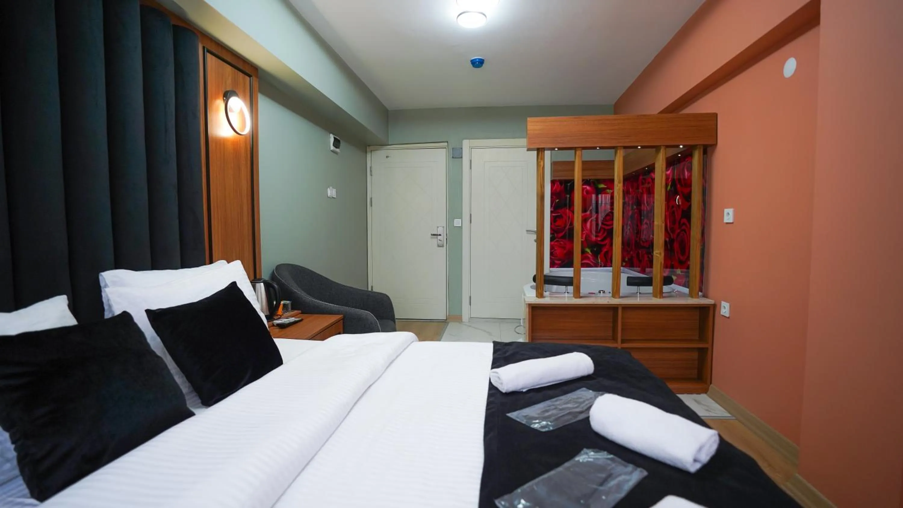 Bed in Luka Suit Hotel