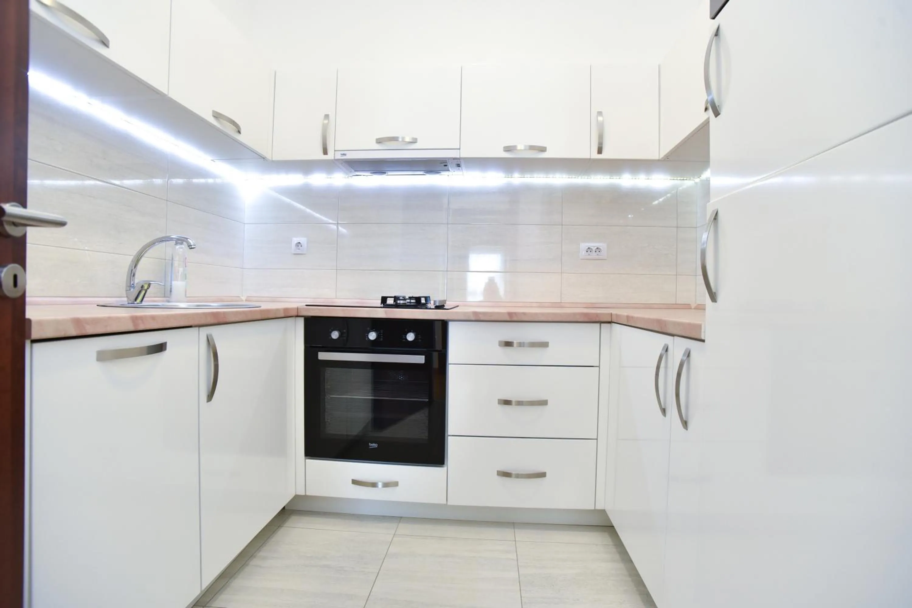 Communal kitchen in BARBETA Accommodation