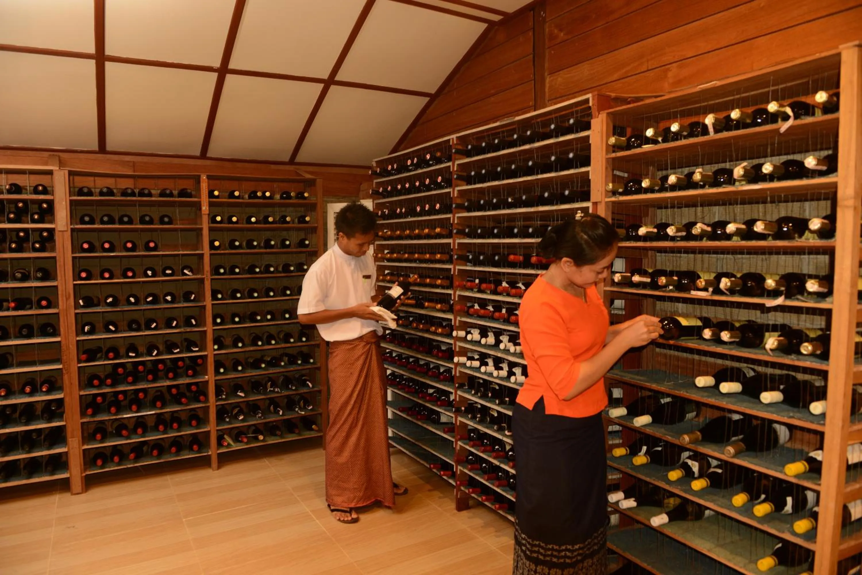 Drinks in Bagan Thiripyitsaya Sanctuary Resort