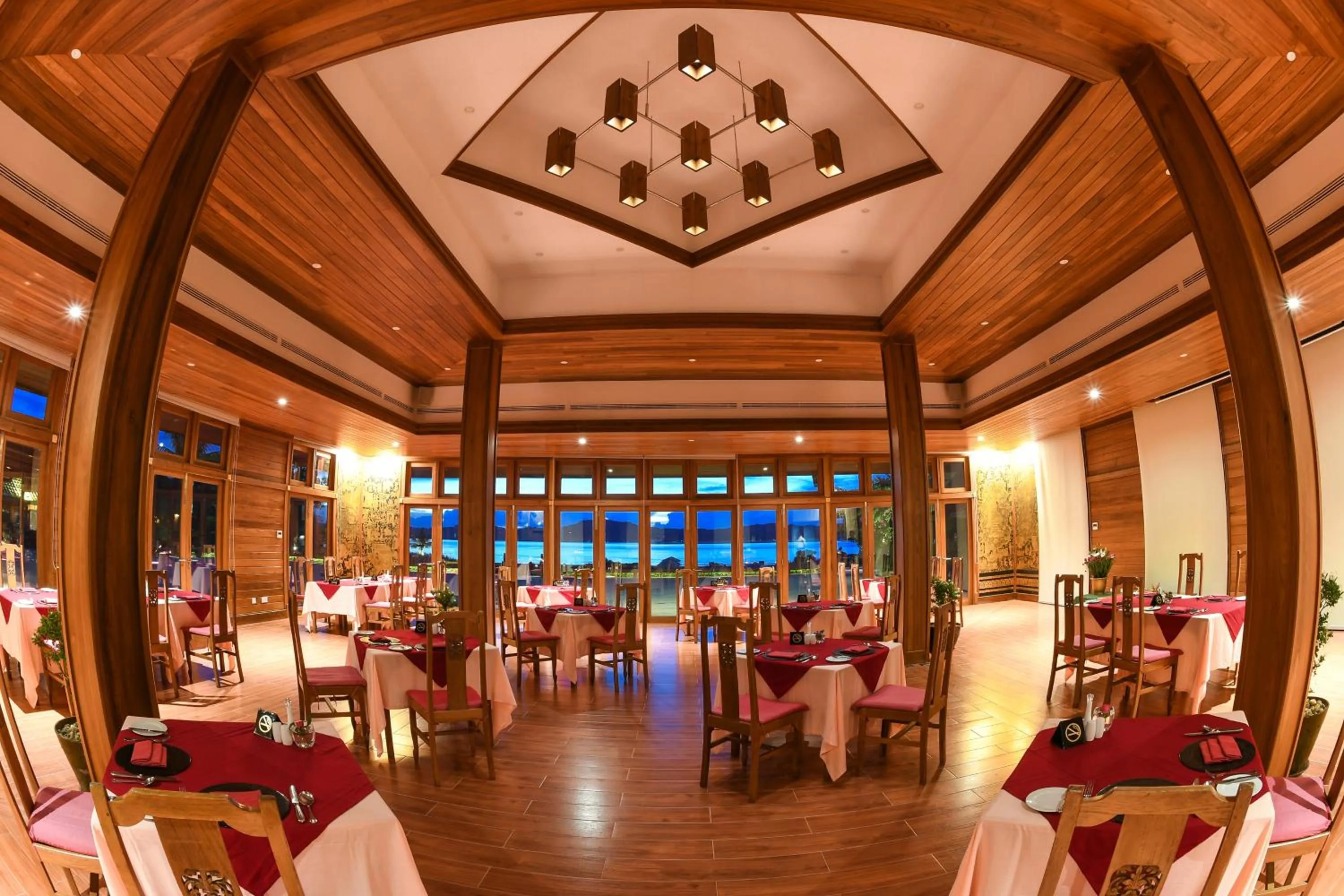 Meeting/conference room in Bagan Thiripyitsaya Sanctuary Resort