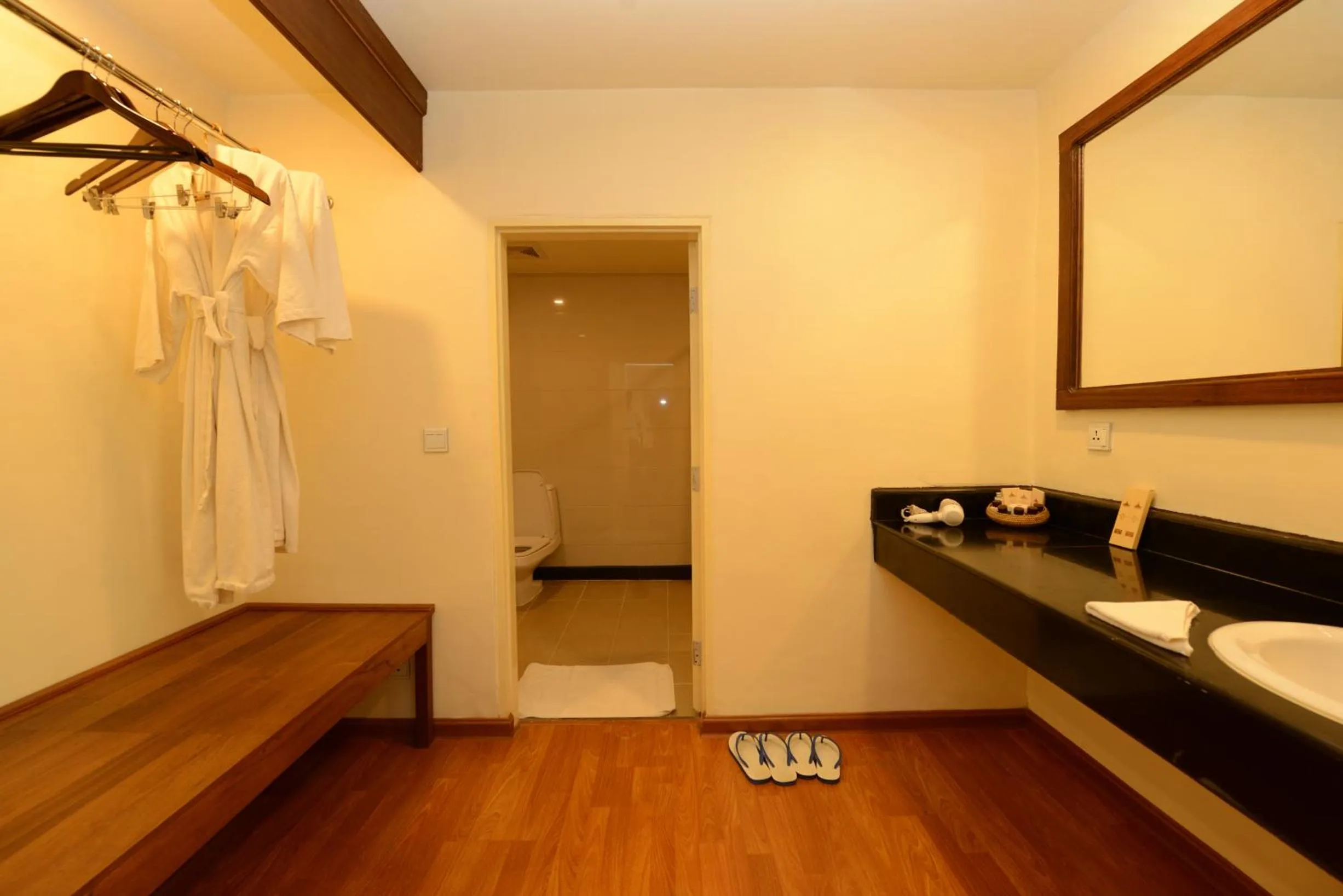 Bathroom in Bagan Thiripyitsaya Sanctuary Resort