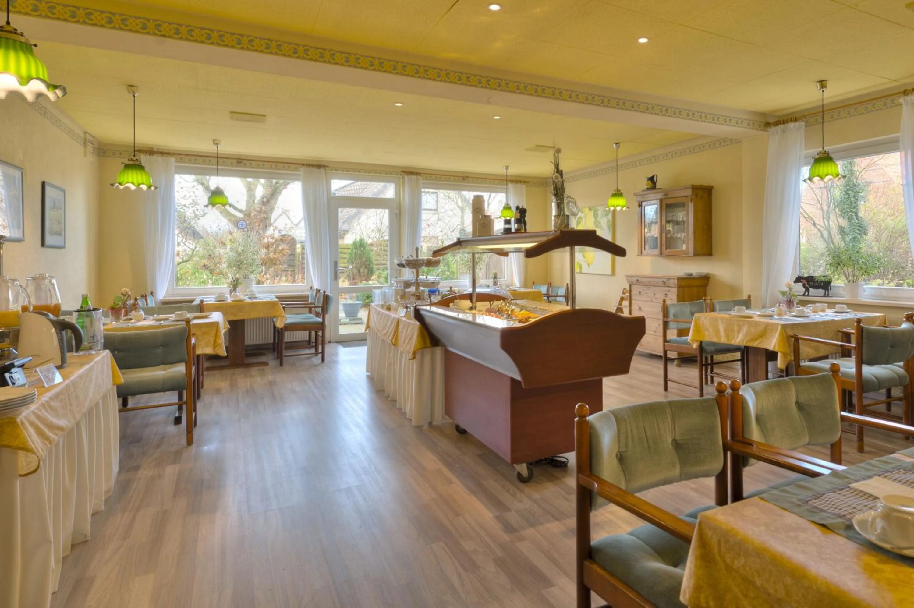 Restaurant/places to eat in Hotel Morgensonne garni