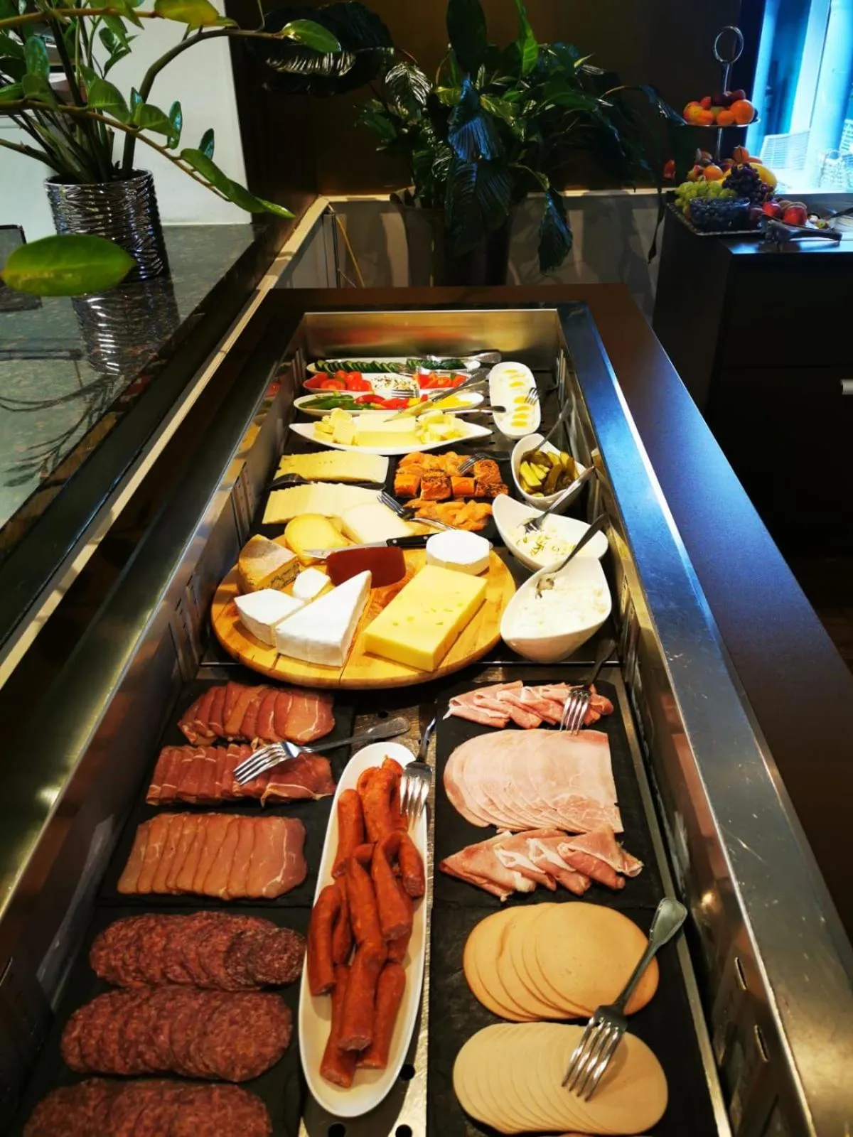 Buffet breakfast in Boutiquehotel Goldhahn Bio Sport & Wellness