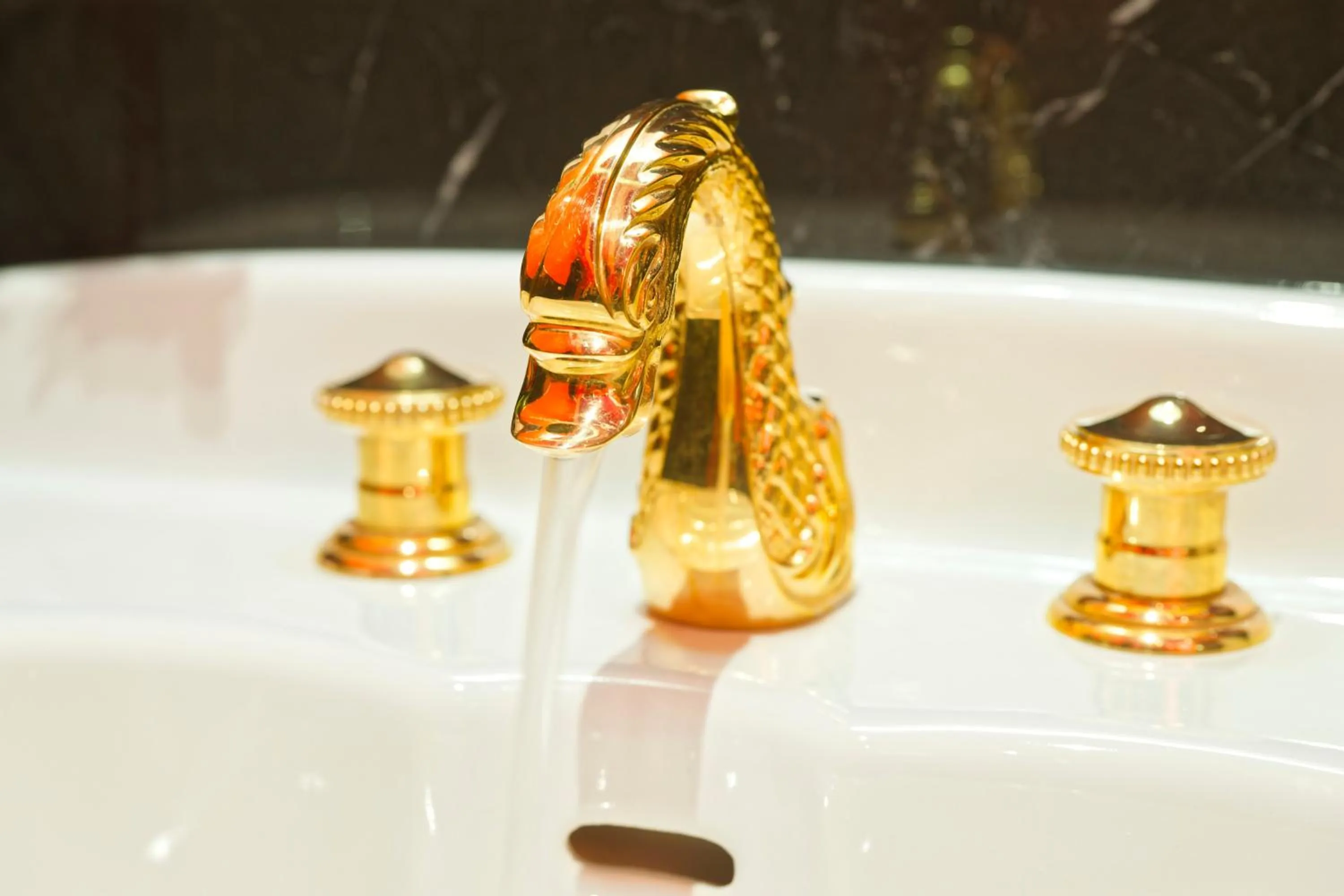 Bathroom in Hanseat-Hotel