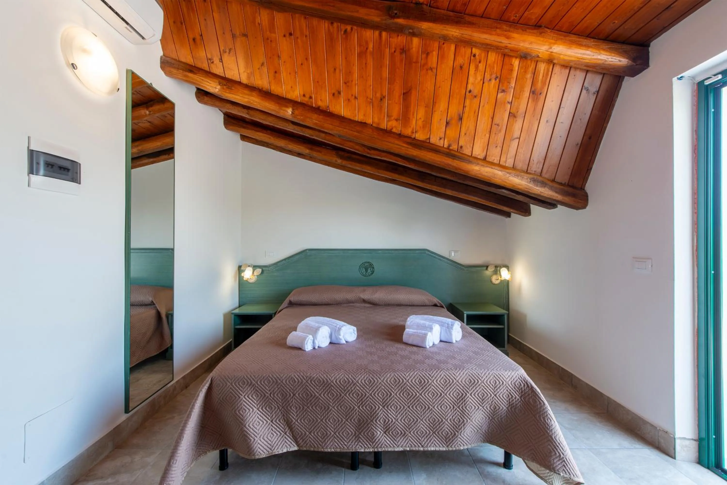 Bedroom, Bed in Villaggio Alkantara