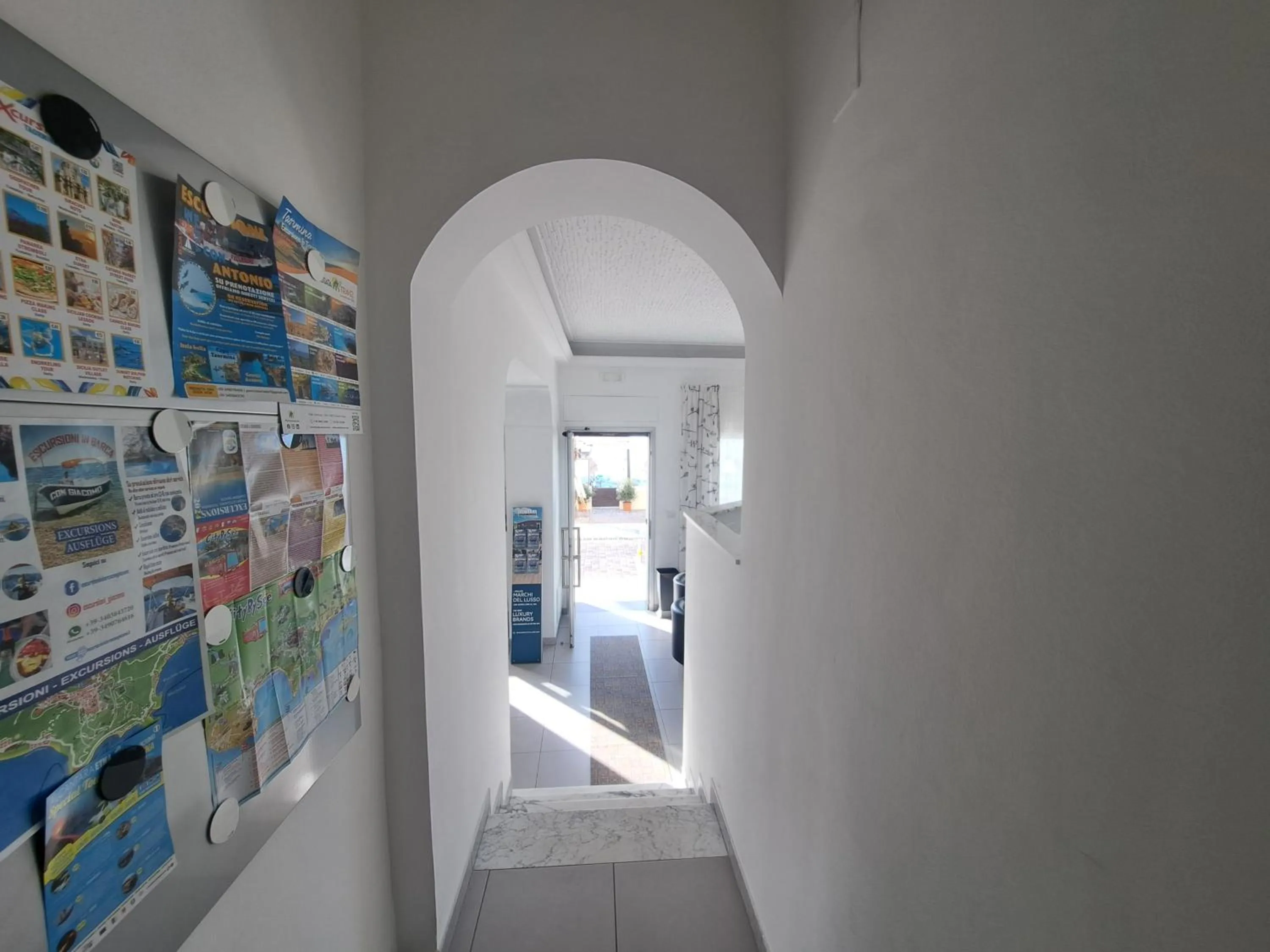 Lobby or reception in Maniel Beach Hotel