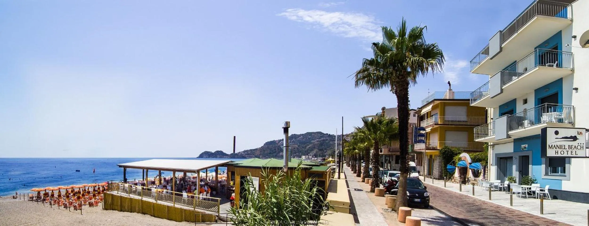 Restaurant/places to eat in Maniel Beach Hotel