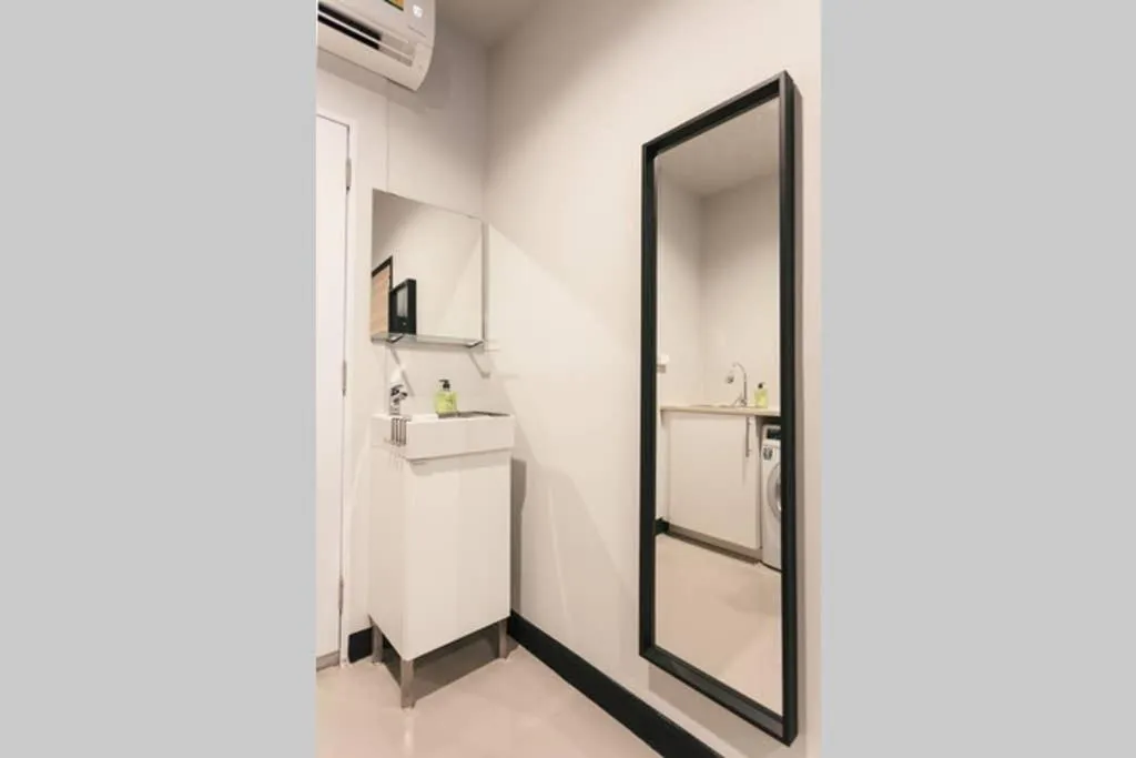 S2 Silom Large room 4-6 guests Full kitchen WIFI