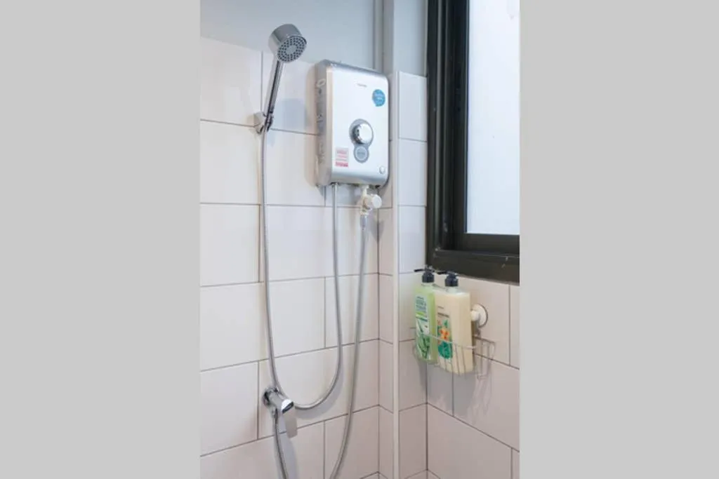 S2 Silom Large room 4-6 guests Full kitchen WIFI