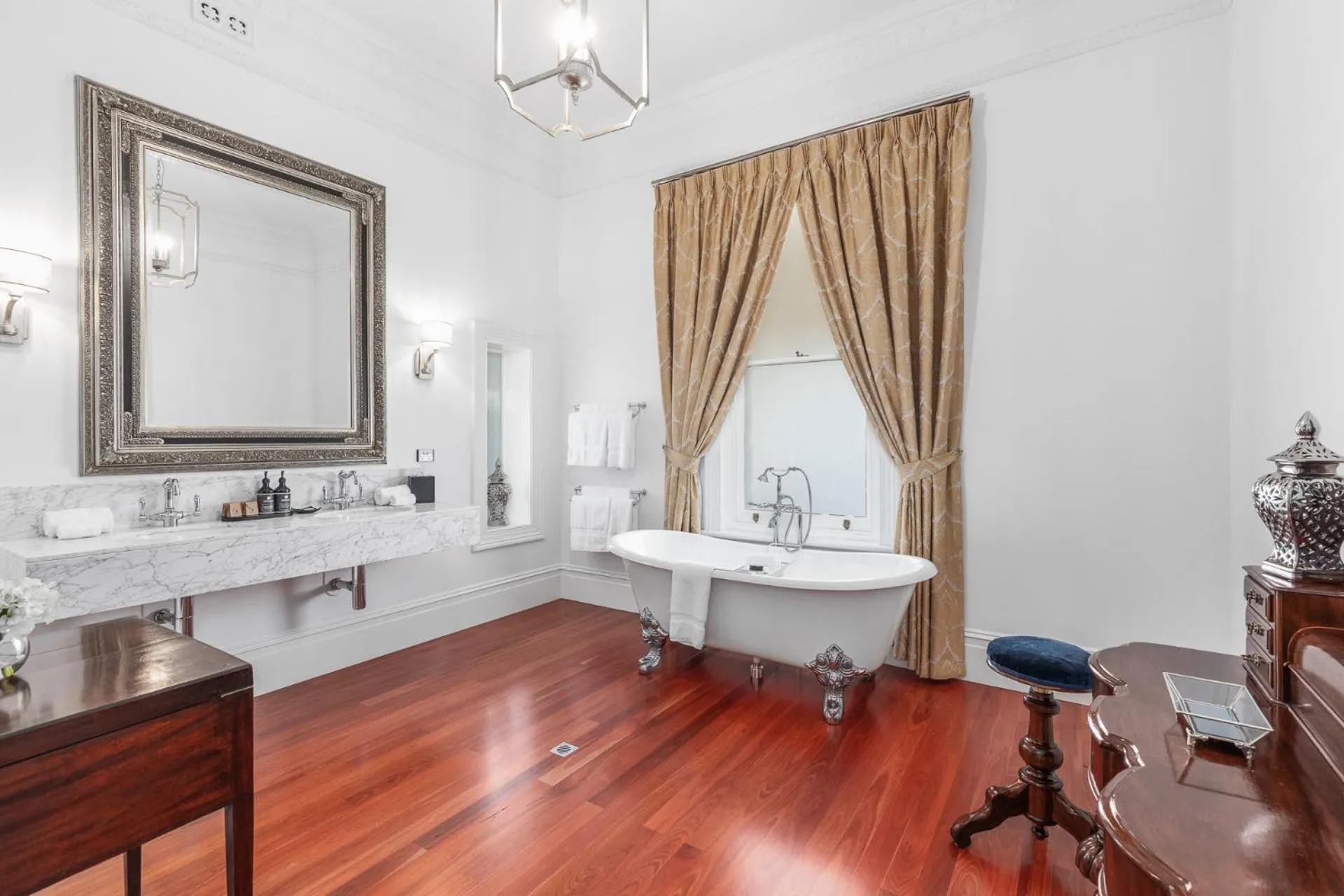 Toilet in Delgattie Estate