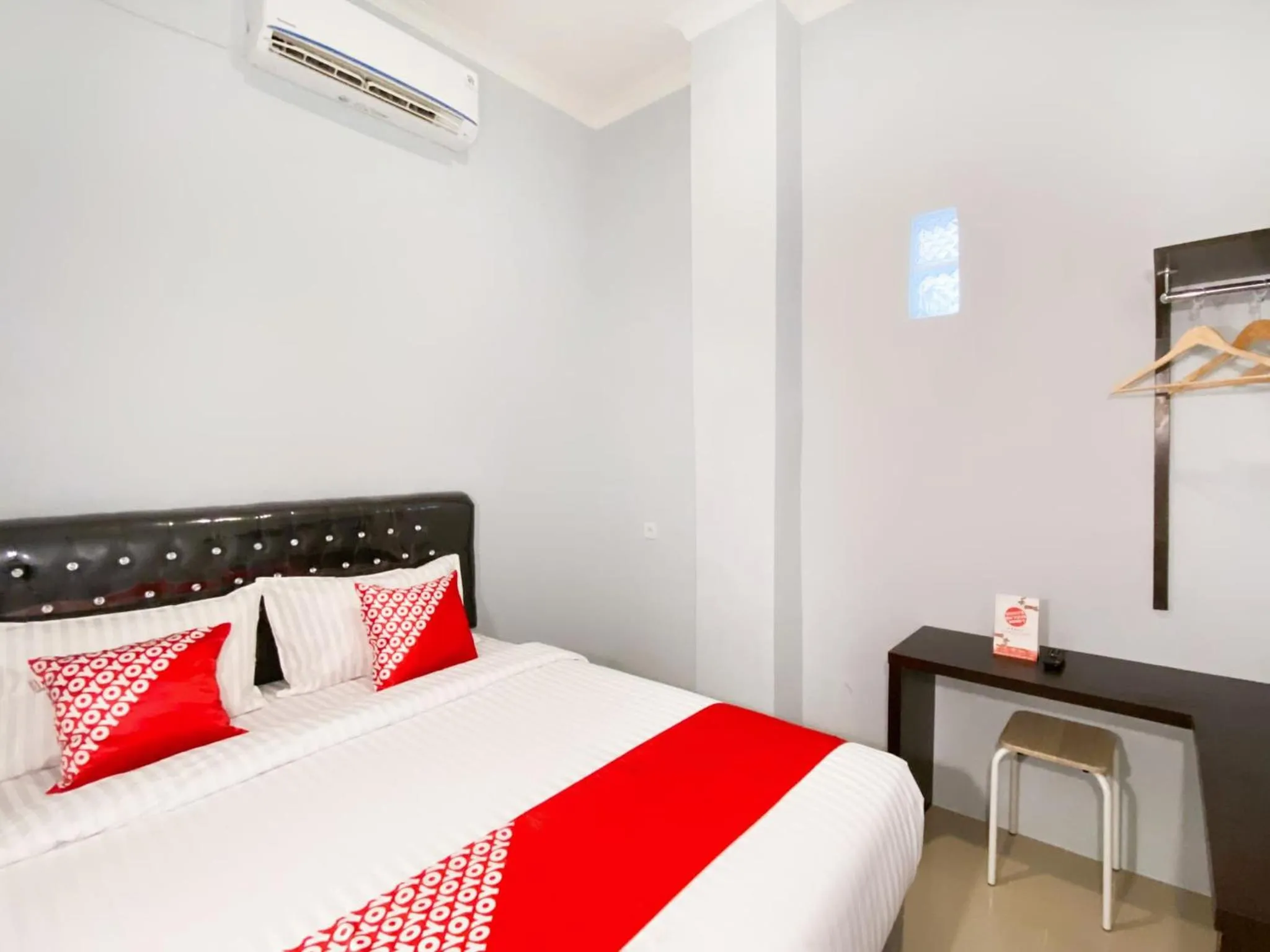 Bedroom in Hotel O Guesthouse Pagi Sore Syariah