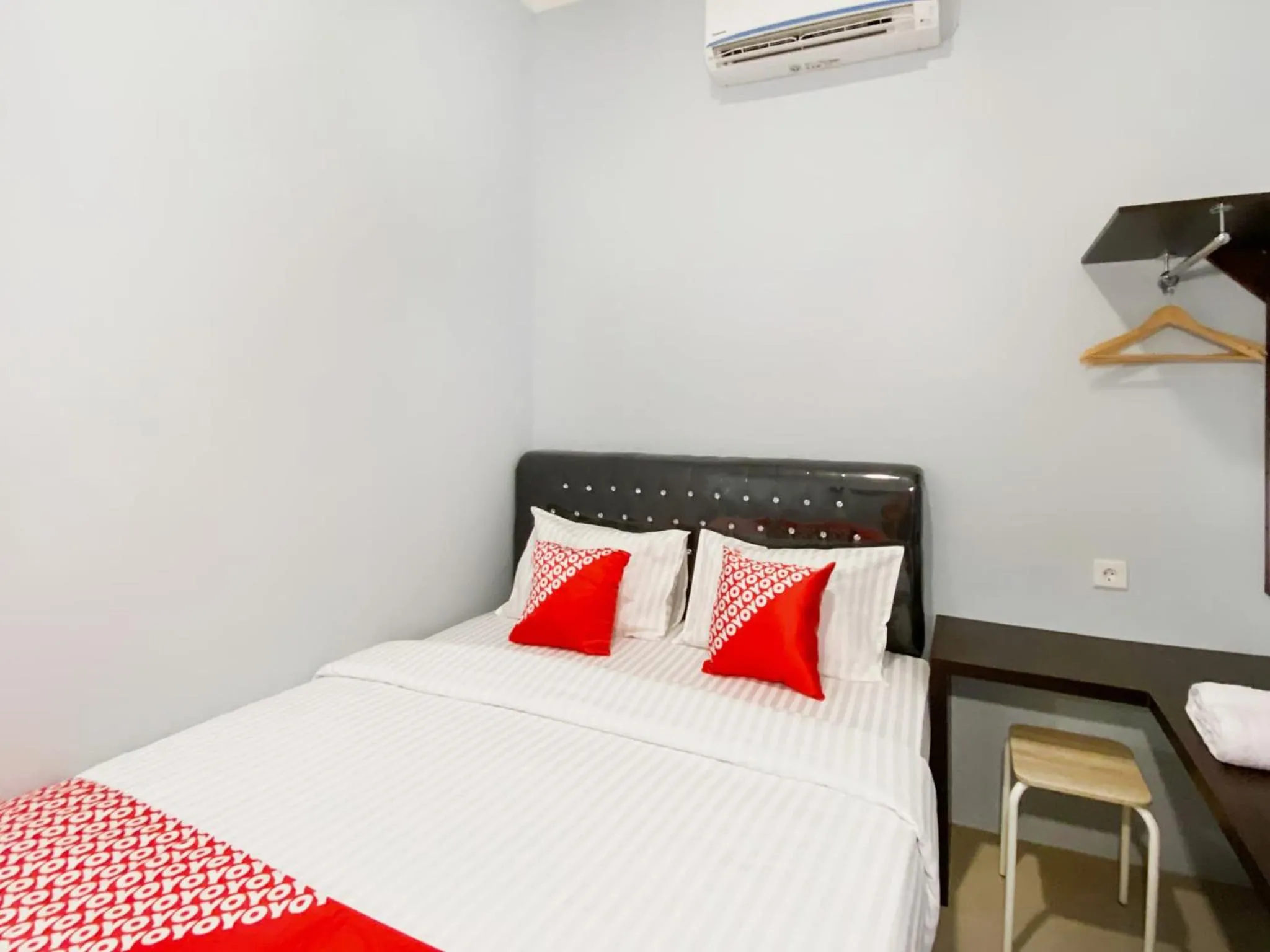 Bedroom in Hotel O Guesthouse Pagi Sore Syariah