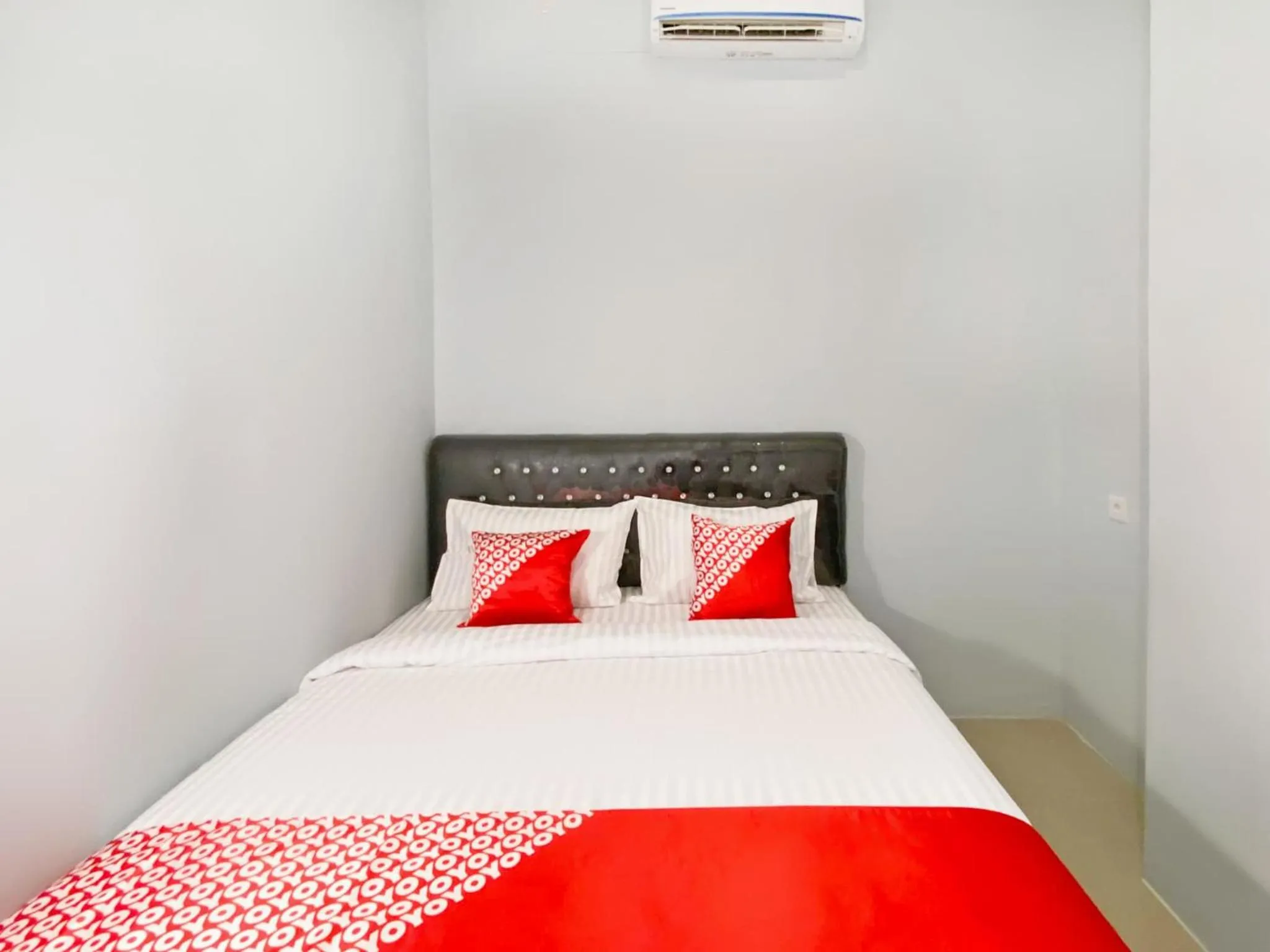 Bedroom in Hotel O Guesthouse Pagi Sore Syariah