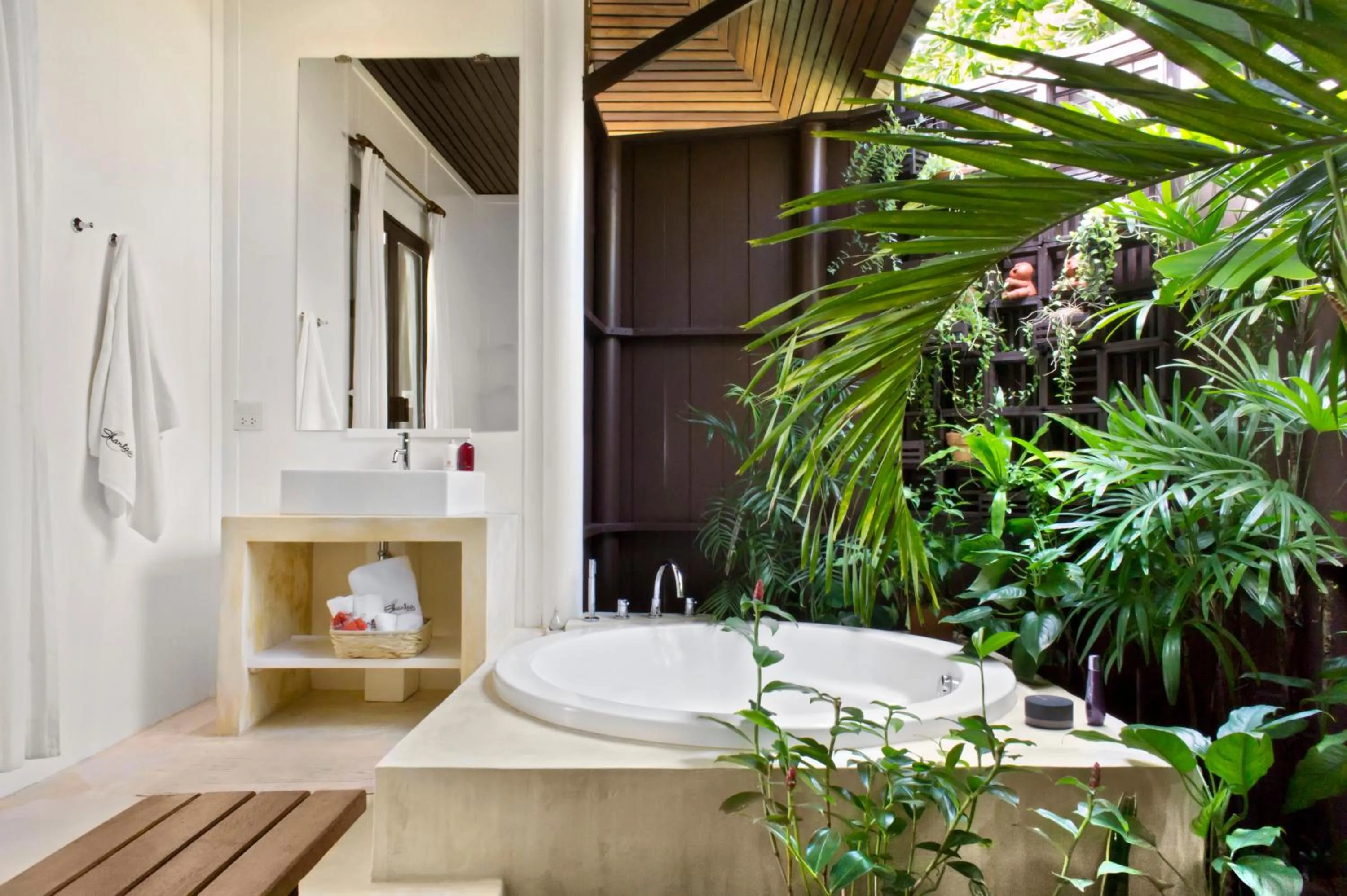 Bathroom in Shantaa Resort, Kohkood