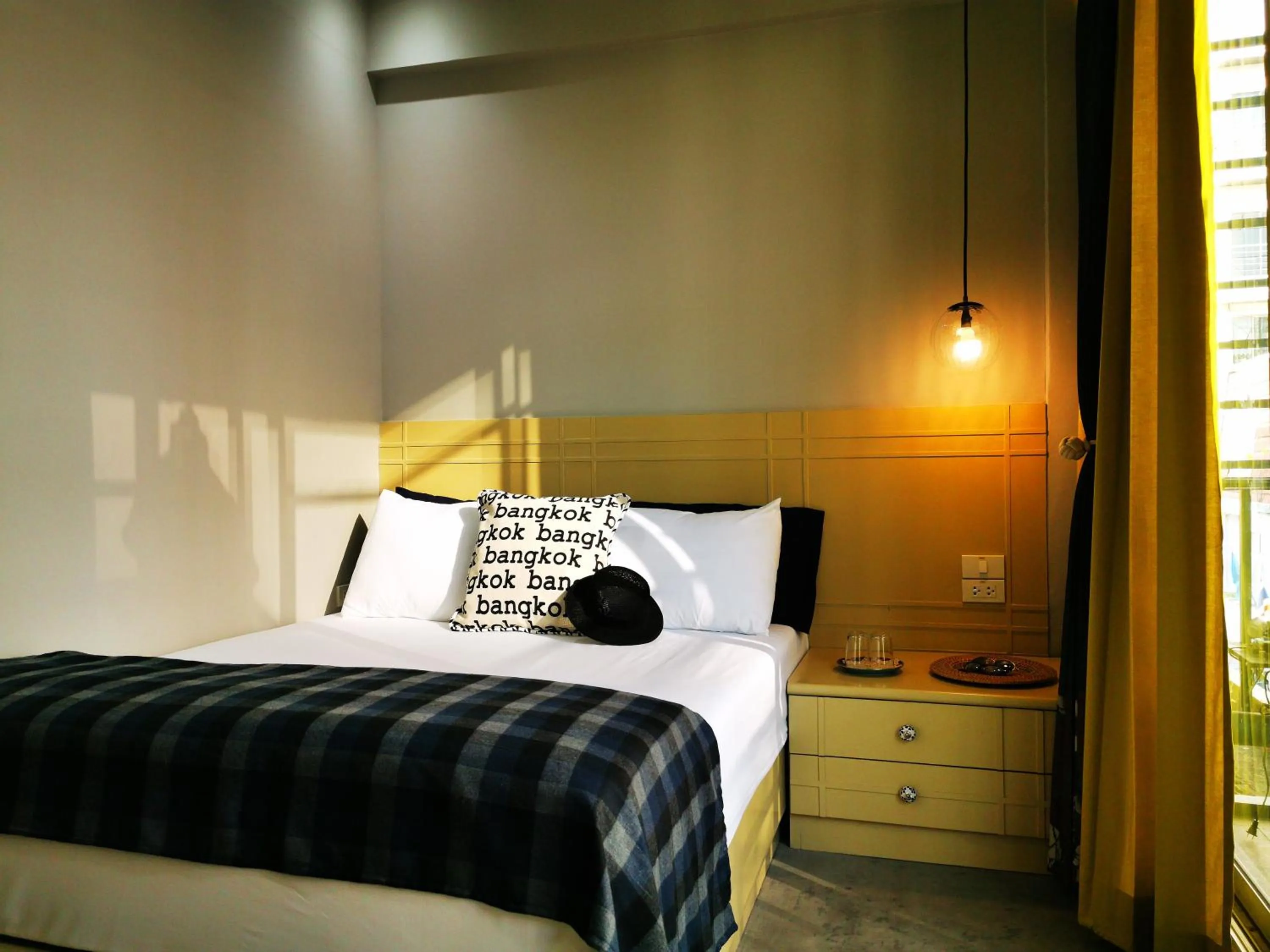 Bedroom, Bed in Chomm House