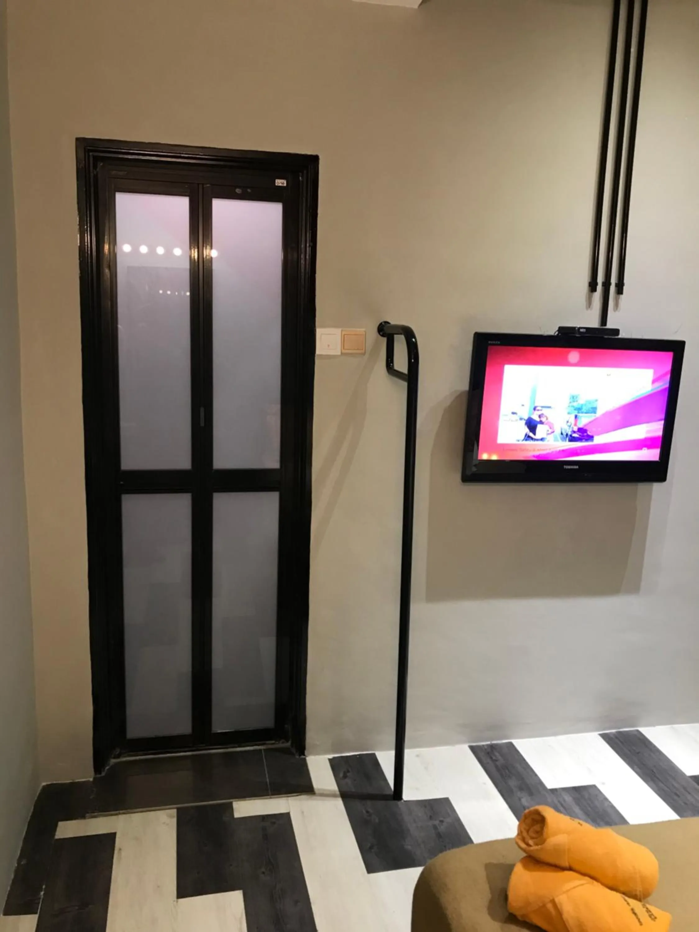 TV and multimedia in Kavy Boutique Hotel @ KBH