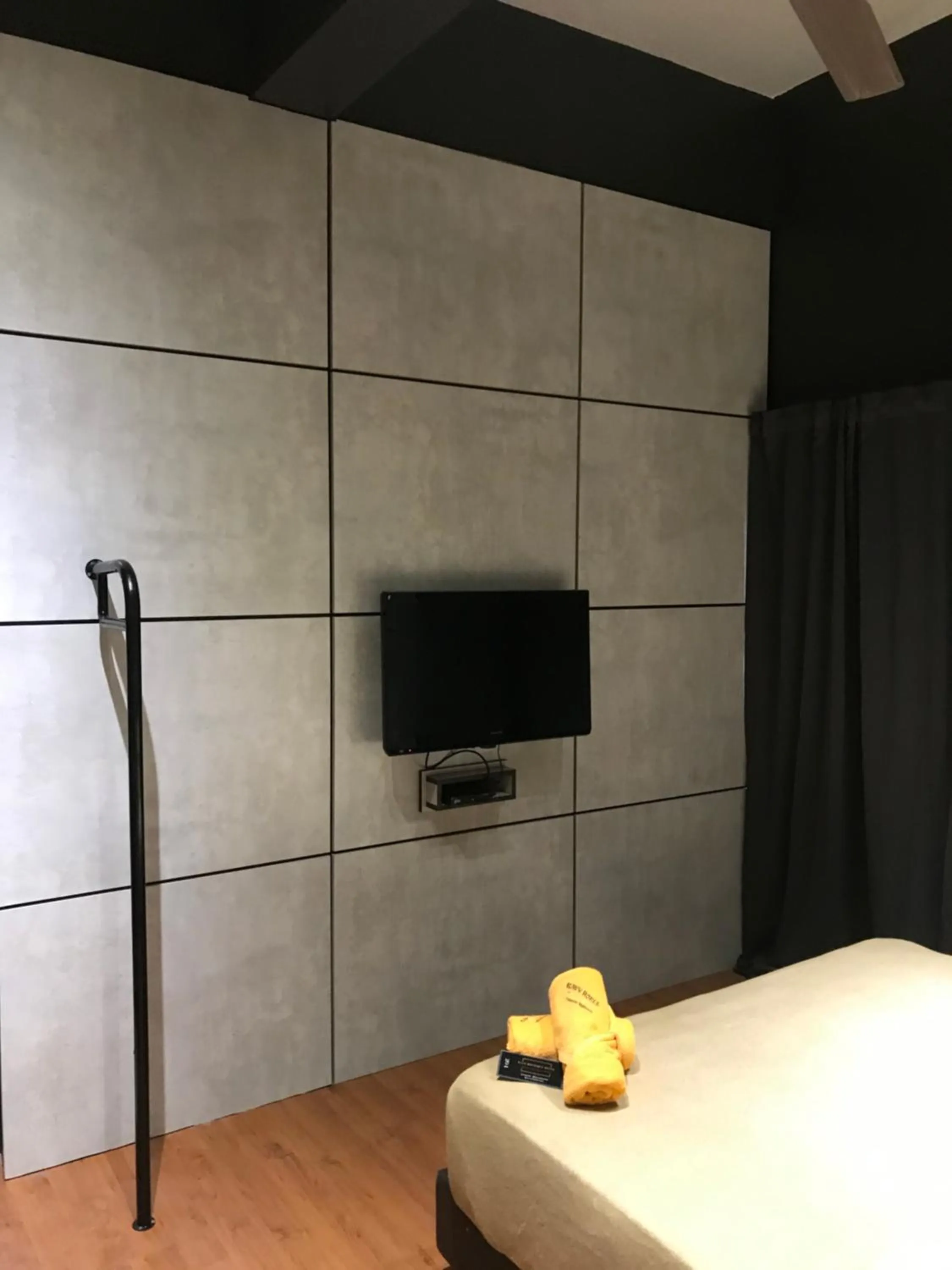 TV and multimedia, Bed in Kavy Boutique Hotel @ KBH