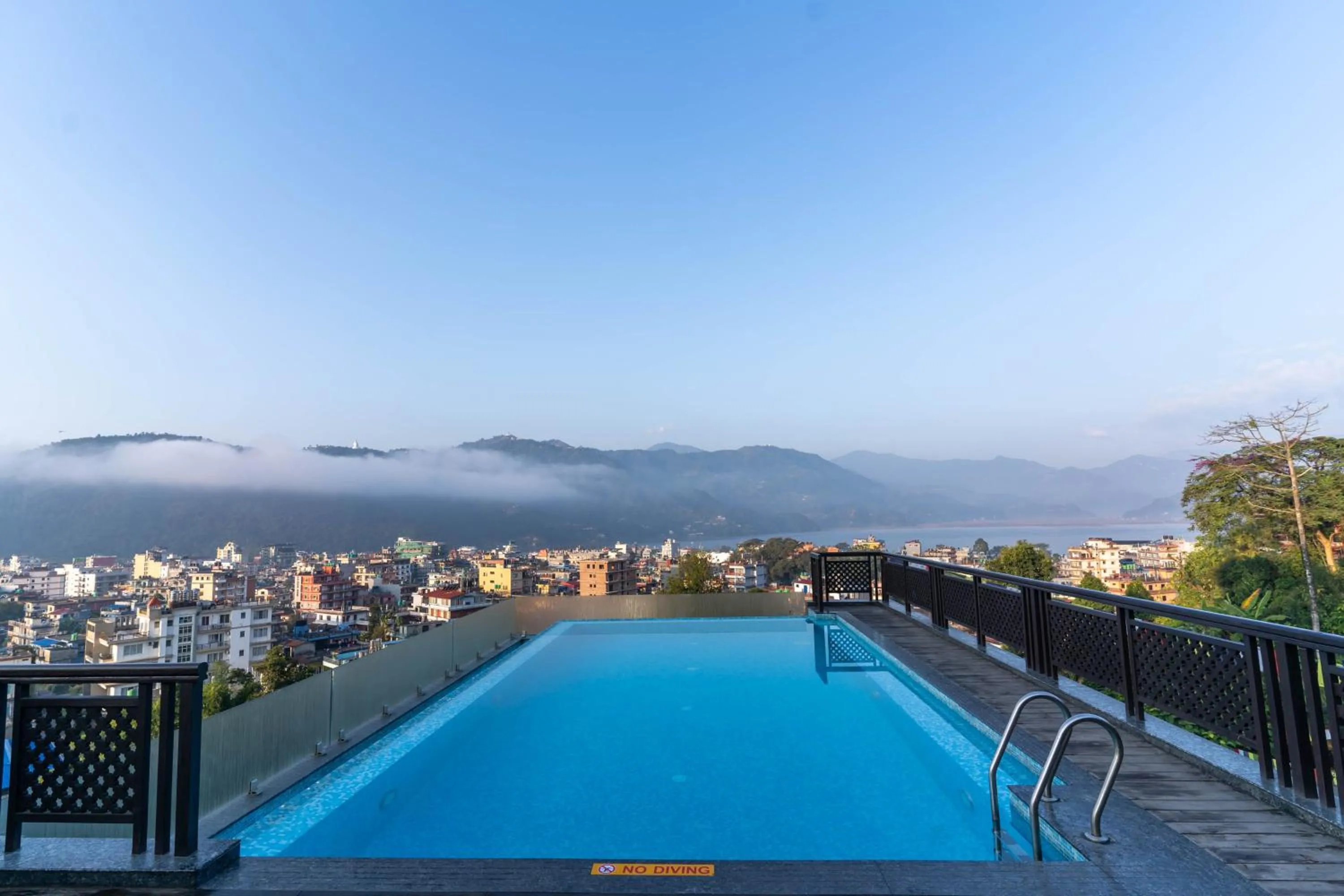 Swimming pool in Bar Peepal Resort