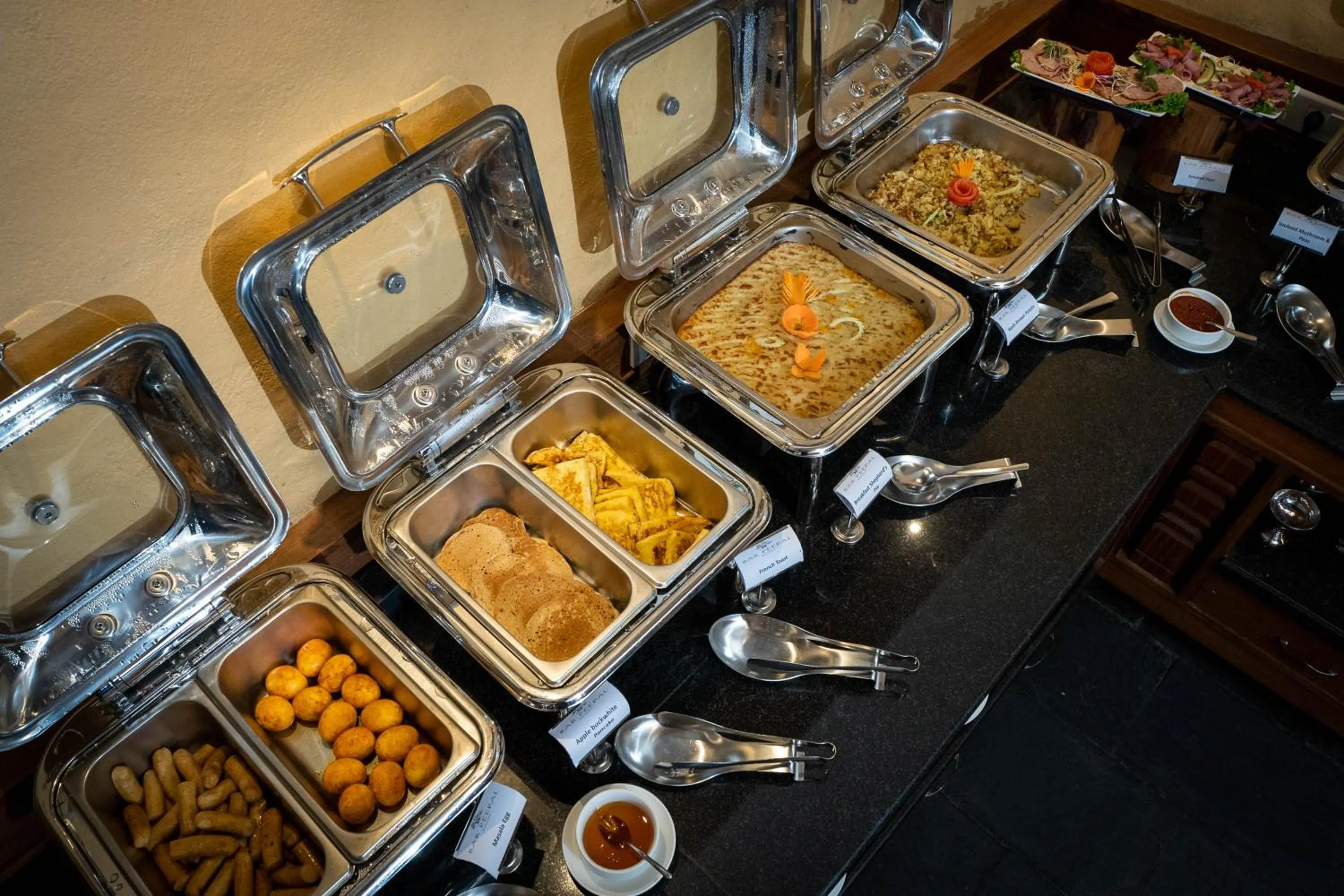 Breakfast in Bar Peepal Resort