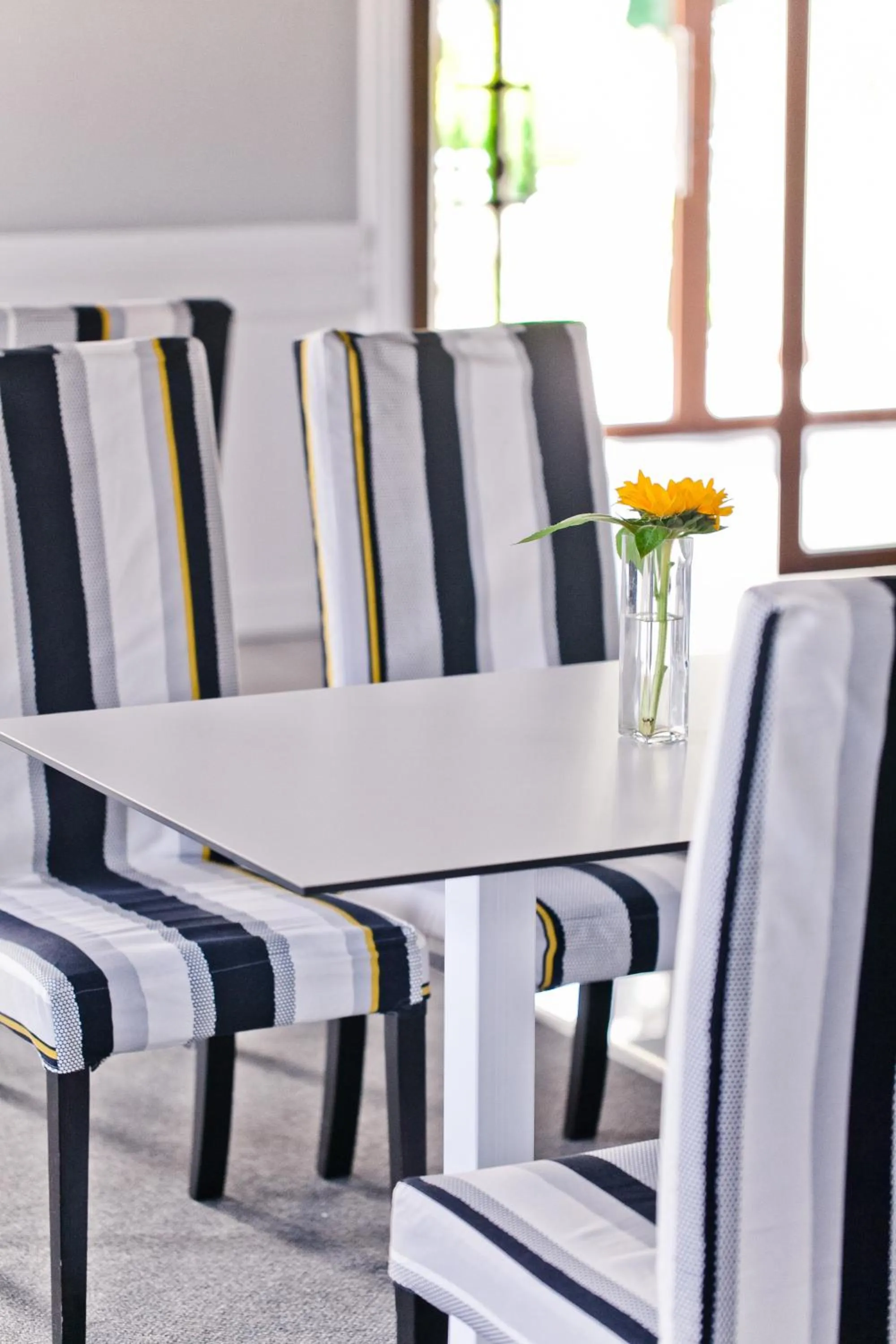 Restaurant/places to eat in Hotel Sulbin