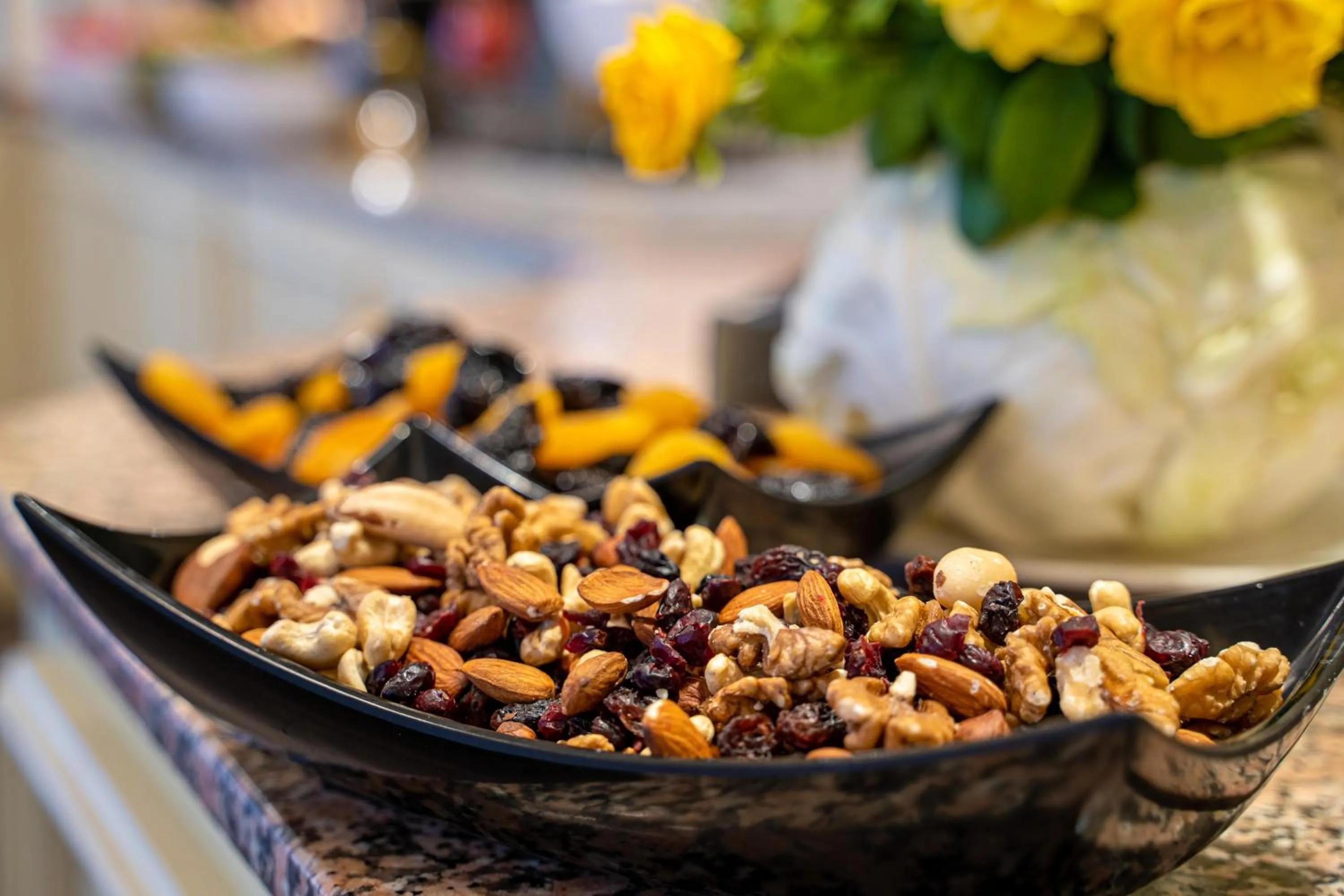 Restaurant/places to eat in Hissar Spa Hotel