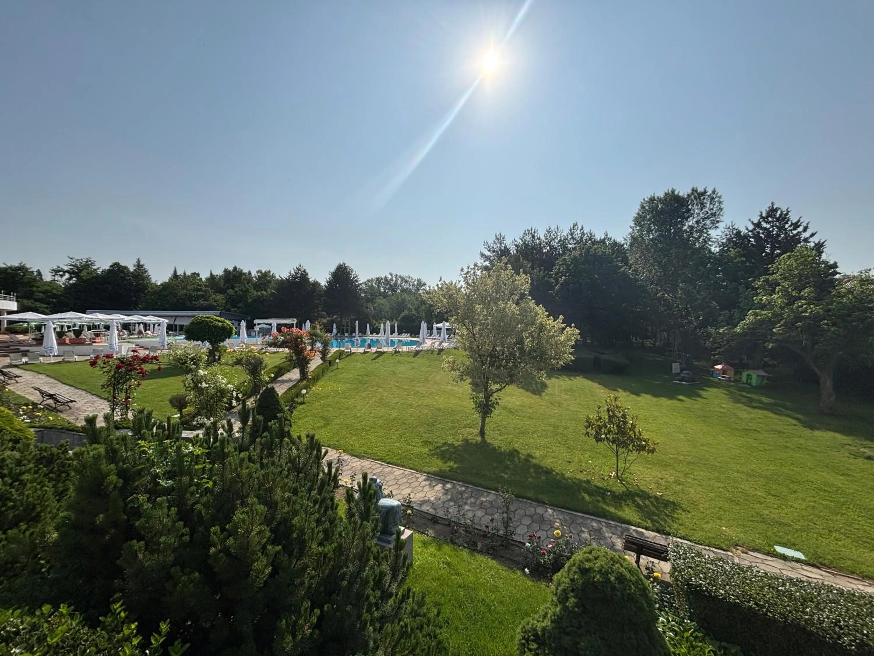 Garden in Hissar Spa Hotel