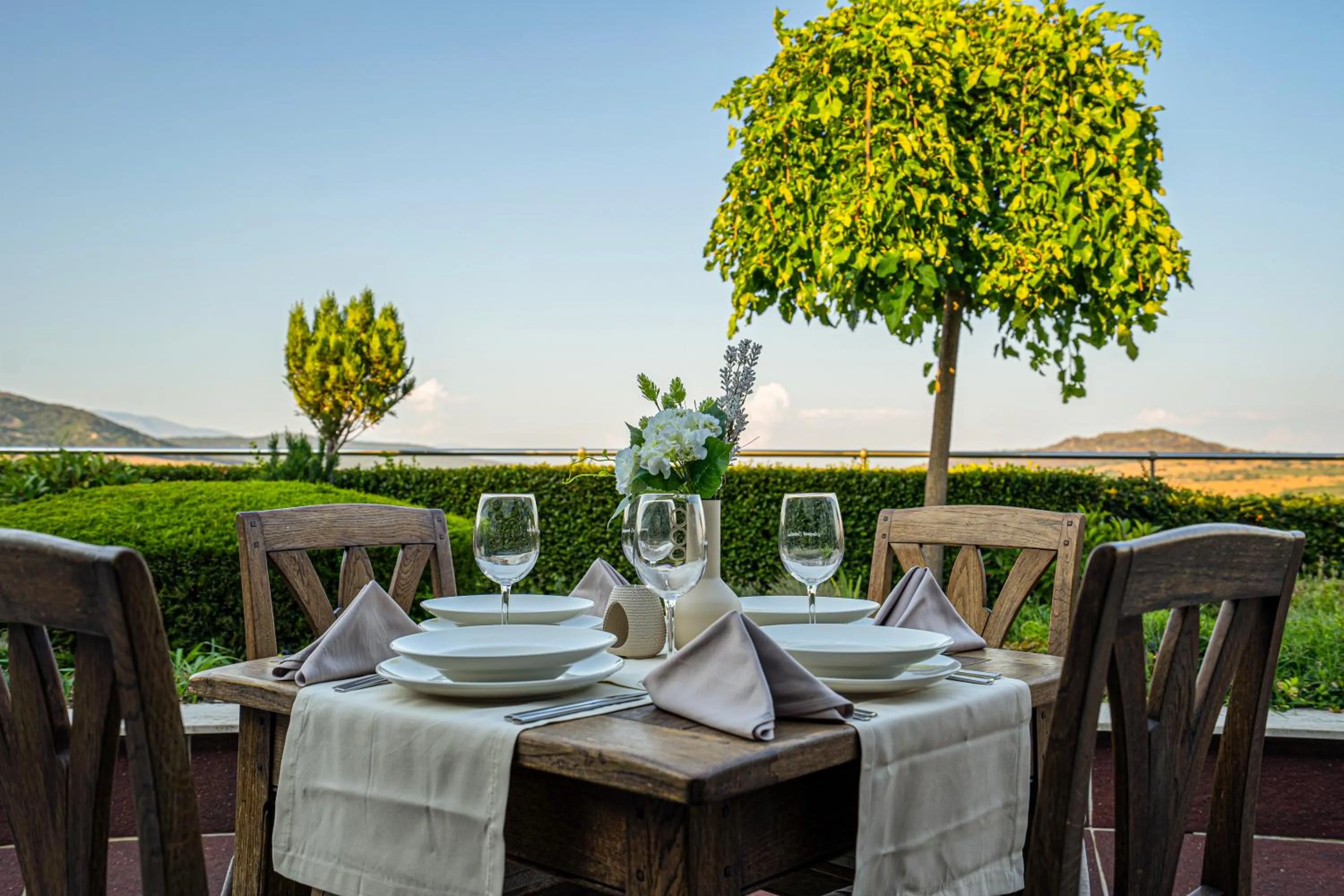 Restaurant/places to eat in Hissar Spa Hotel