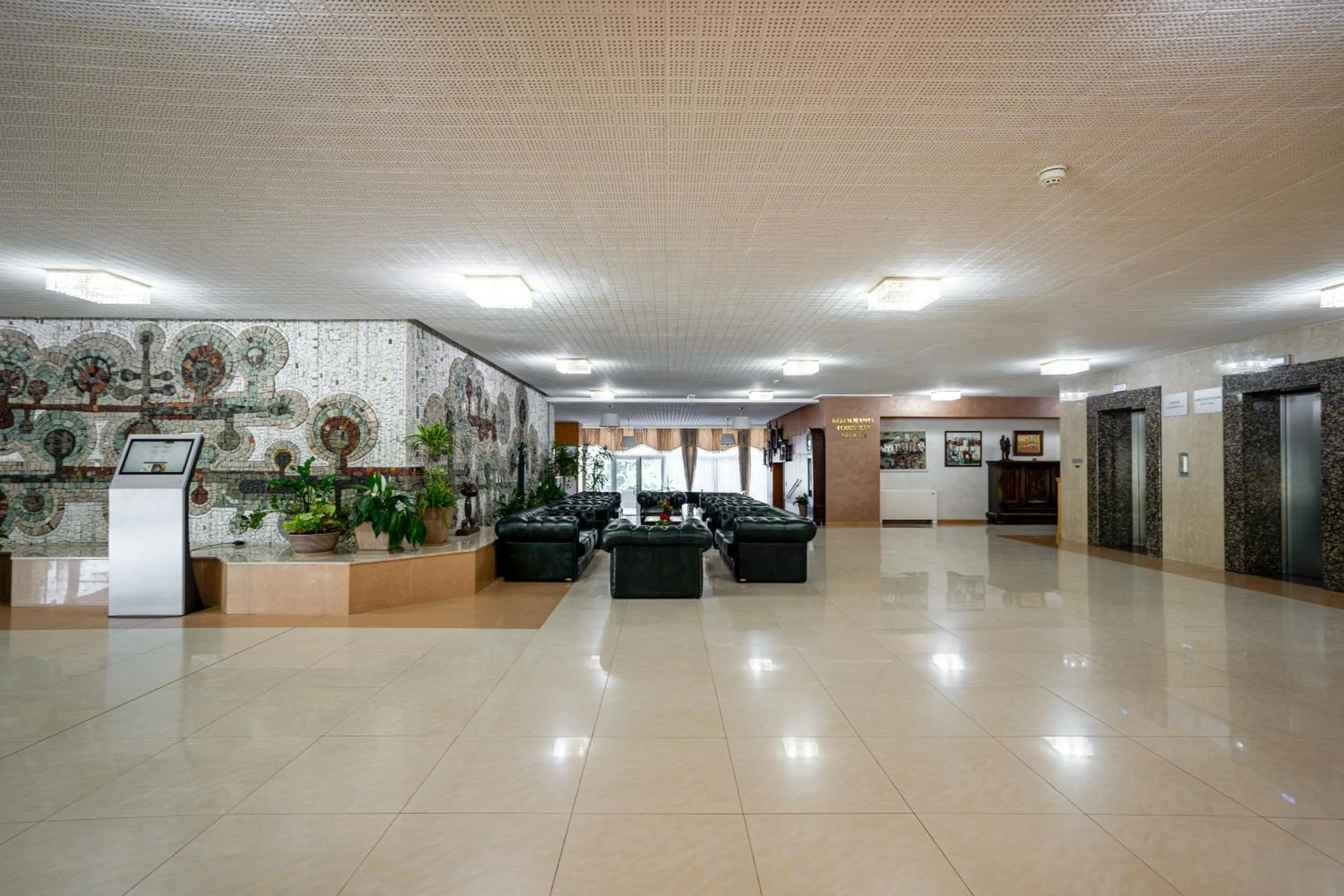 Lobby or reception in Hissar Spa Hotel