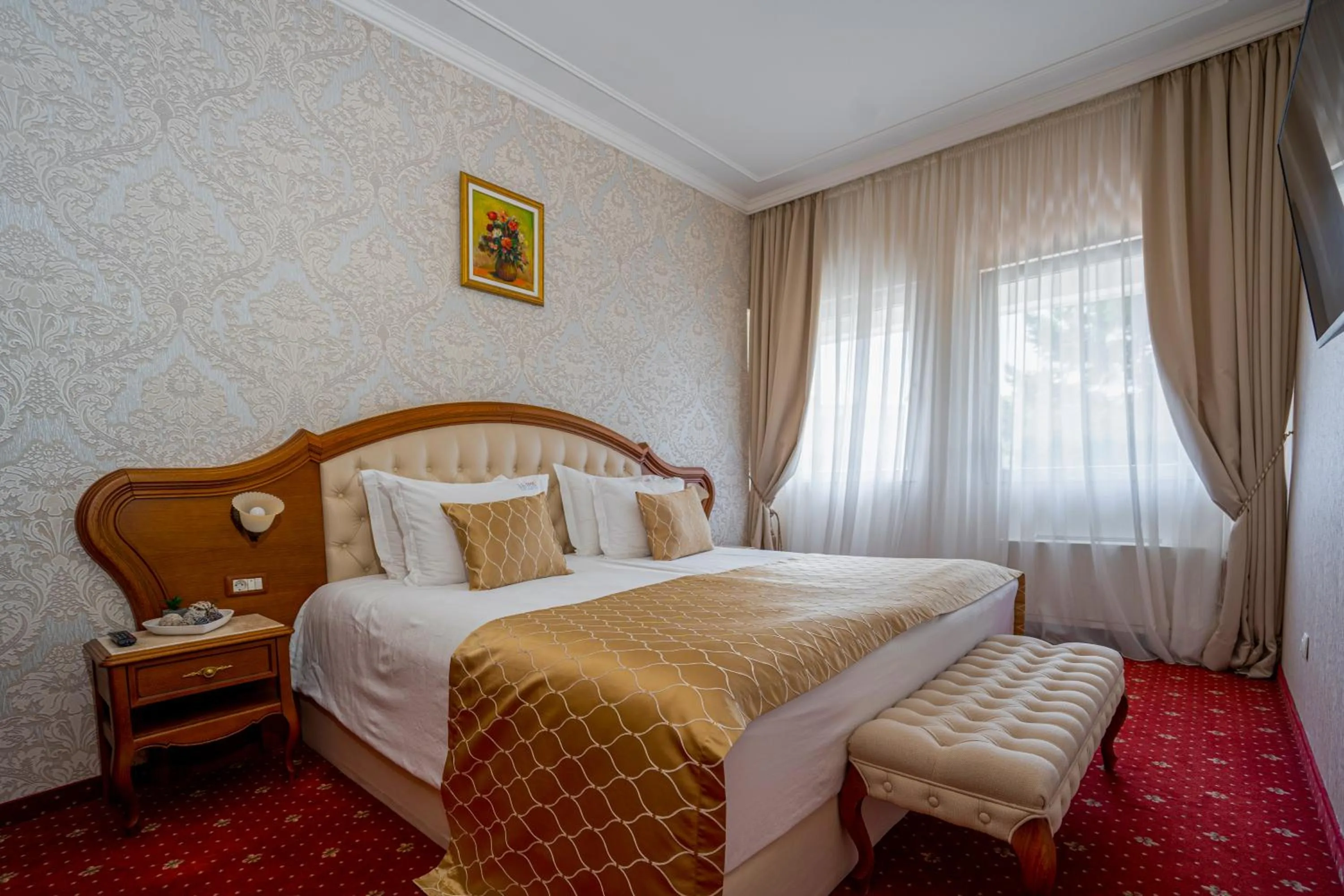 Property building, Bed in Hissar Spa Hotel