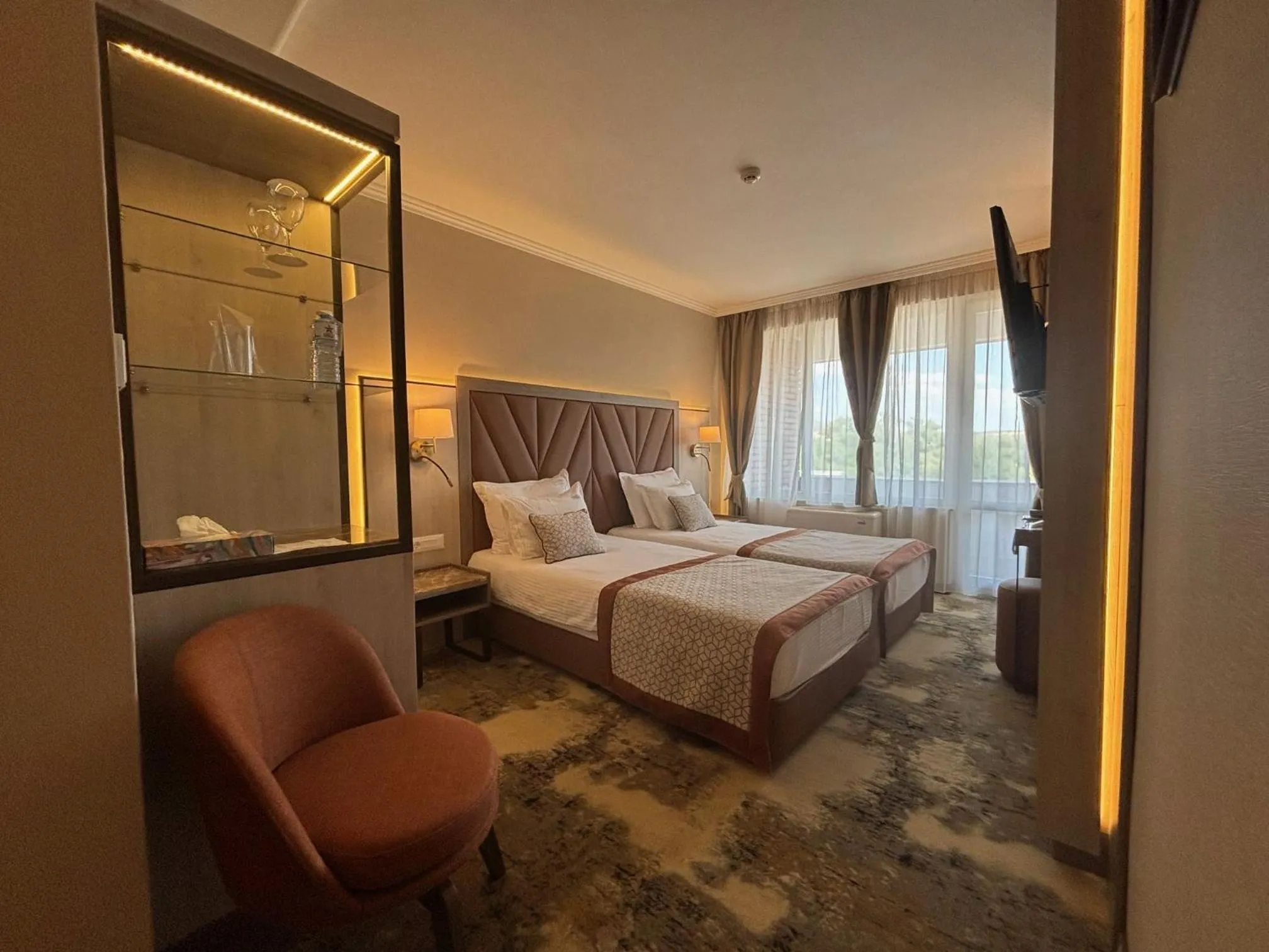 Property building, Bed in Hissar Spa Hotel