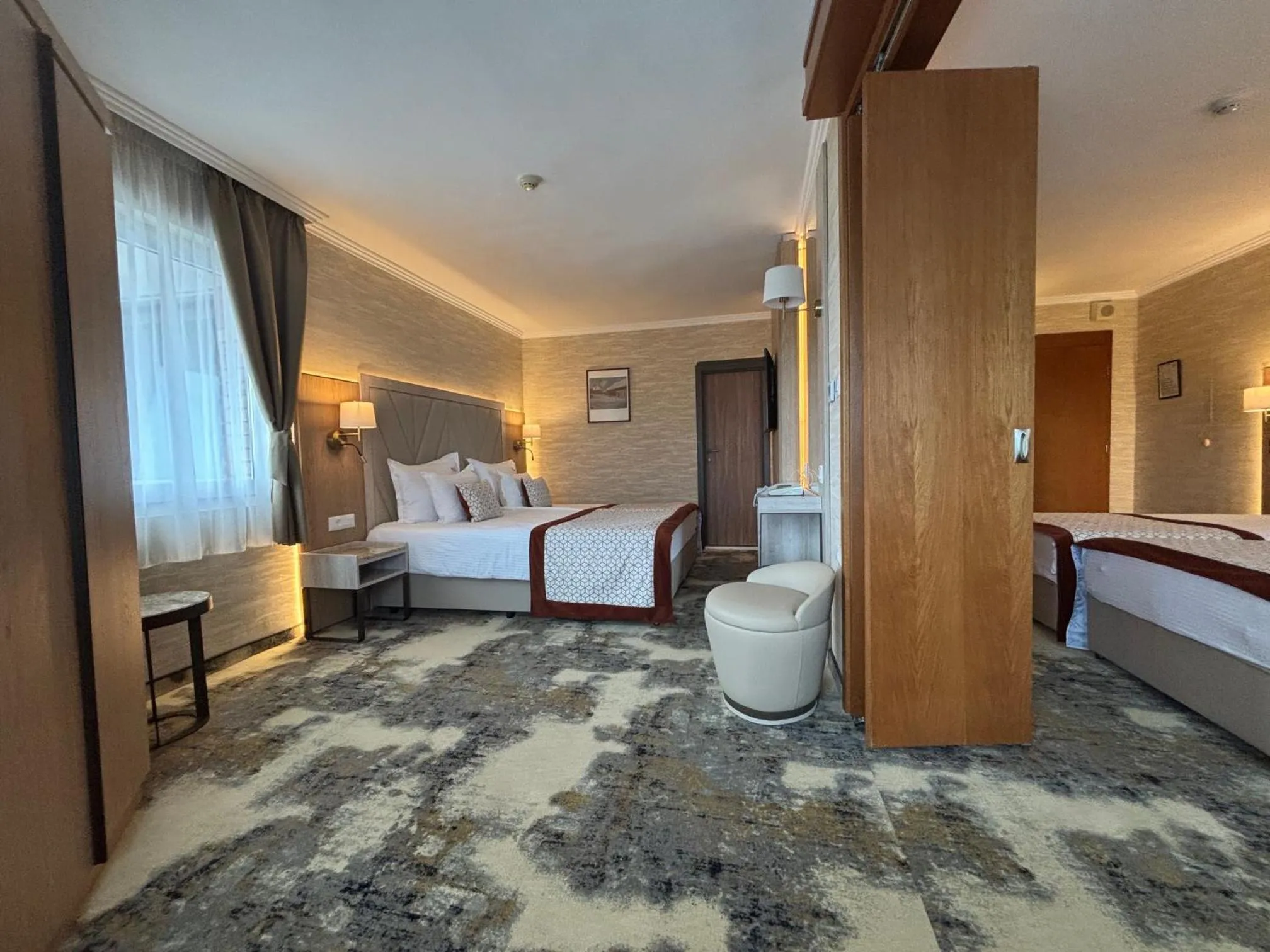 Bed in Hissar Spa Hotel