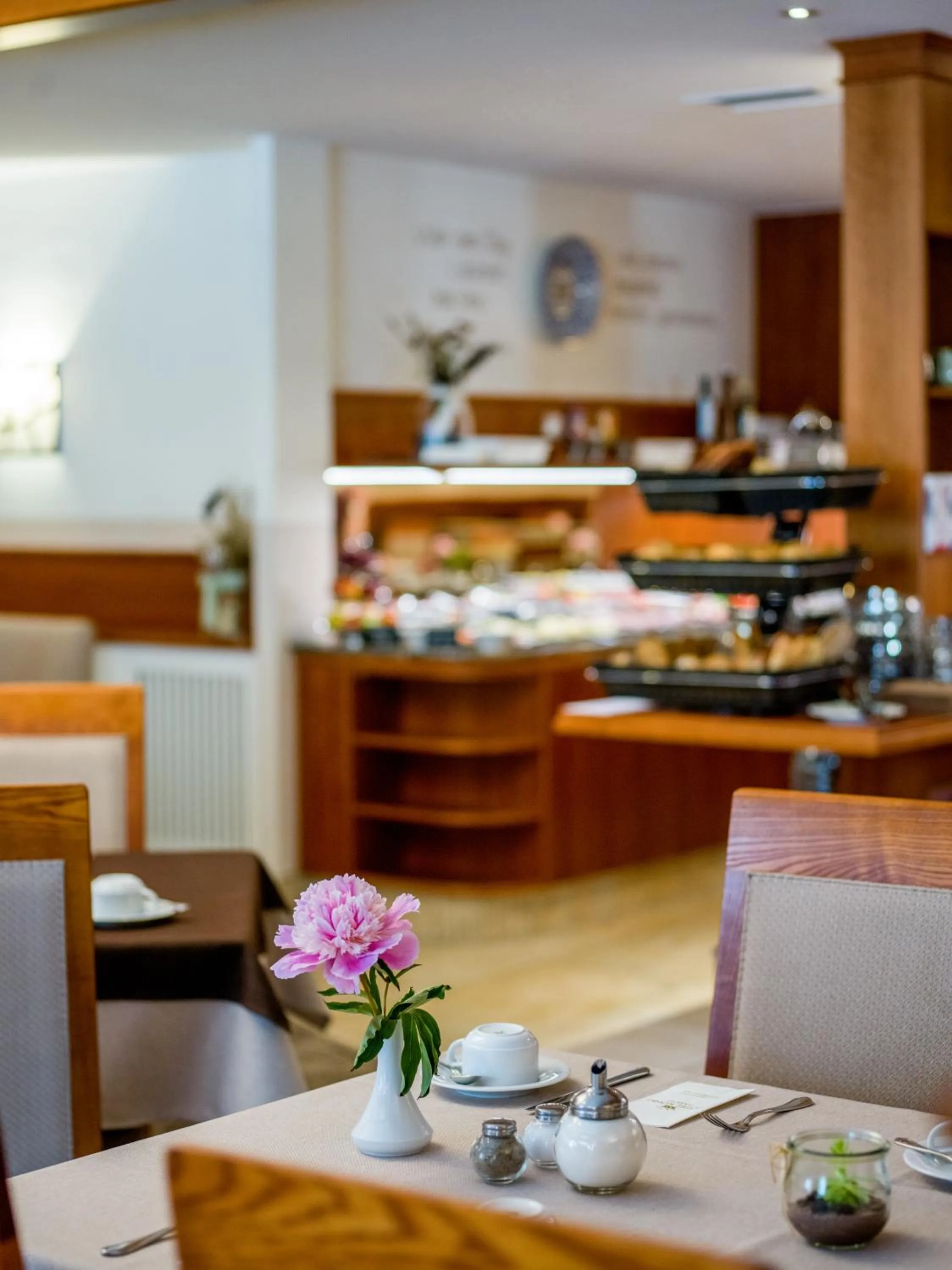 Food and drinks in Hotel König