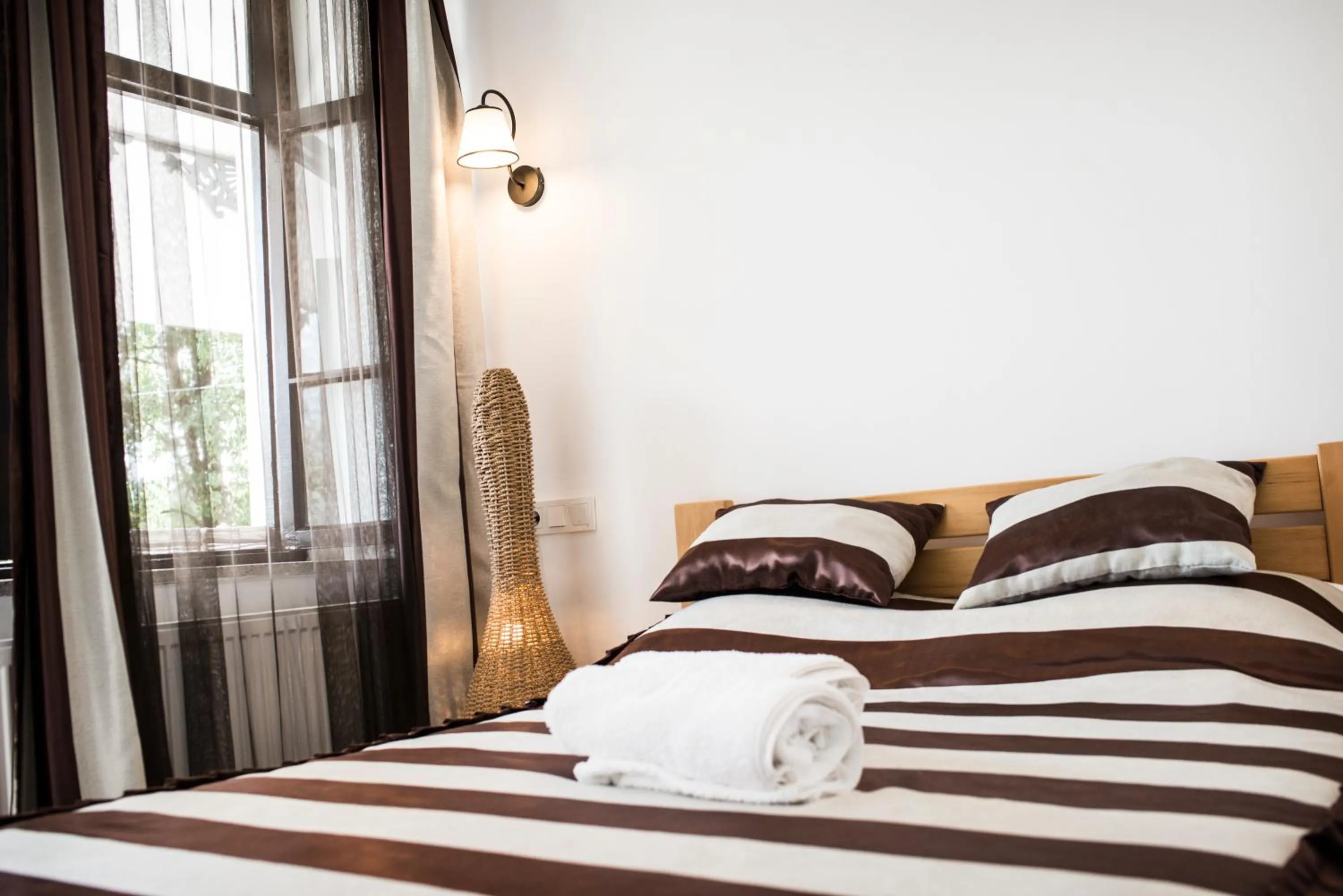 Photo of the whole room, Bed in Chateau Napareuli