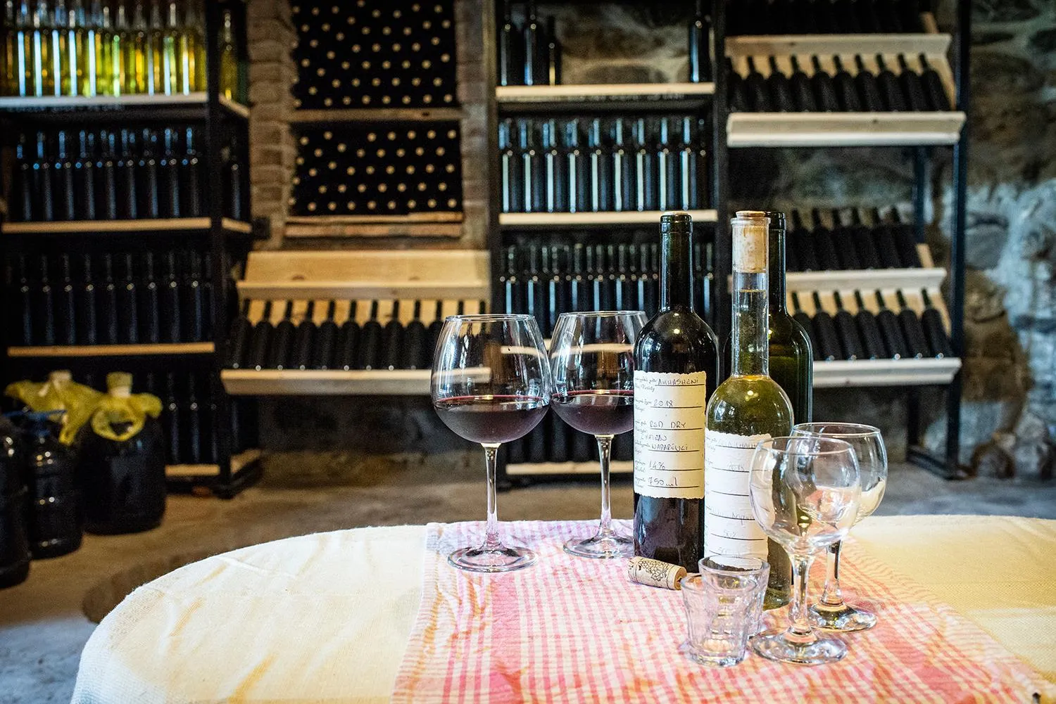 Lounge or bar in Chateau Napareuli