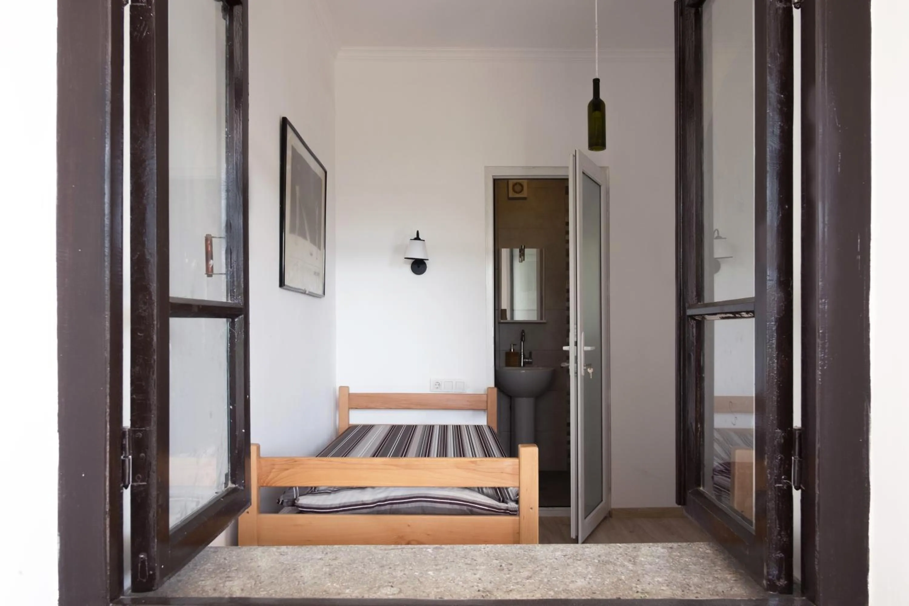 Photo of the whole room, Bed in Chateau Napareuli