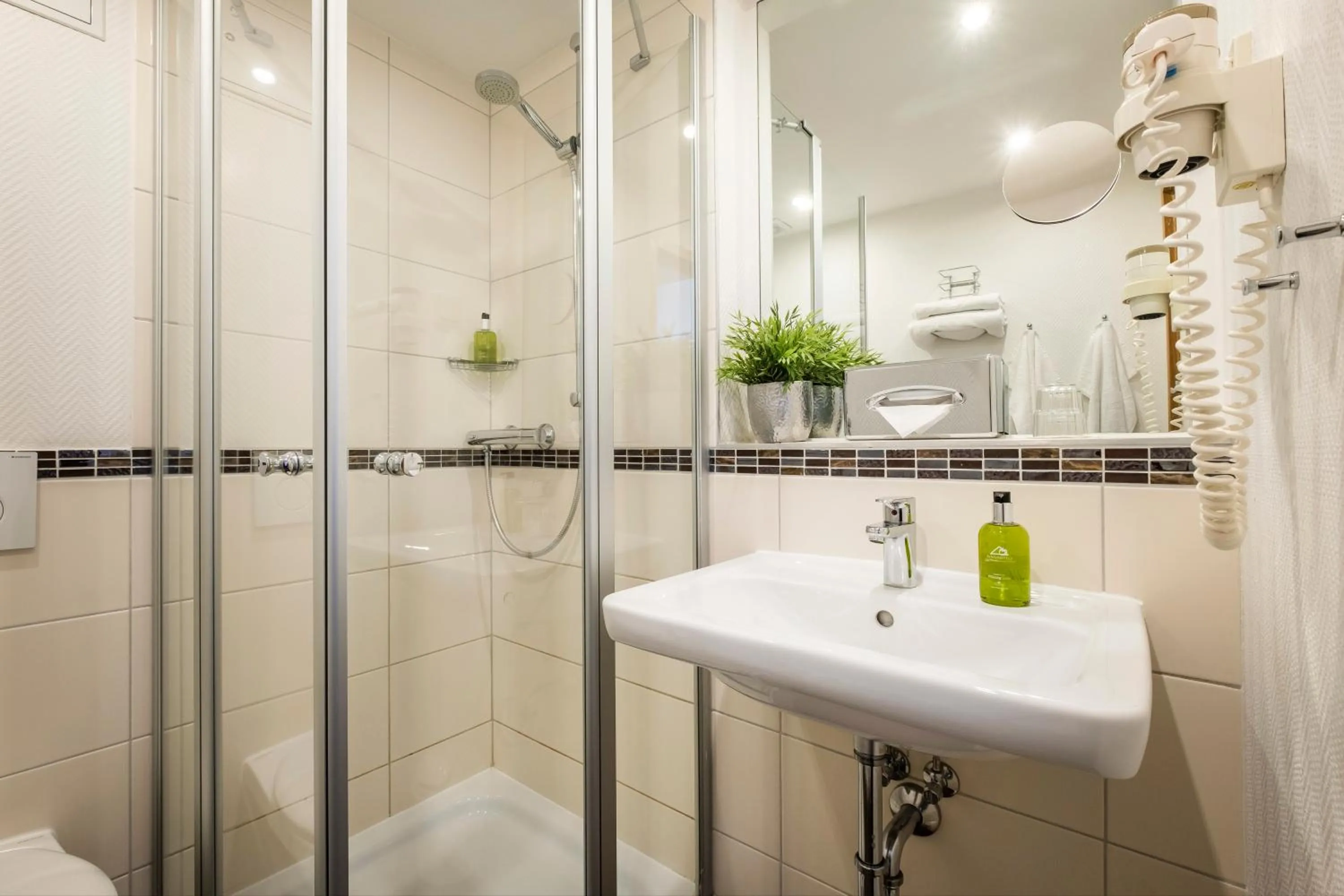 Bathroom in Hotel Jensen