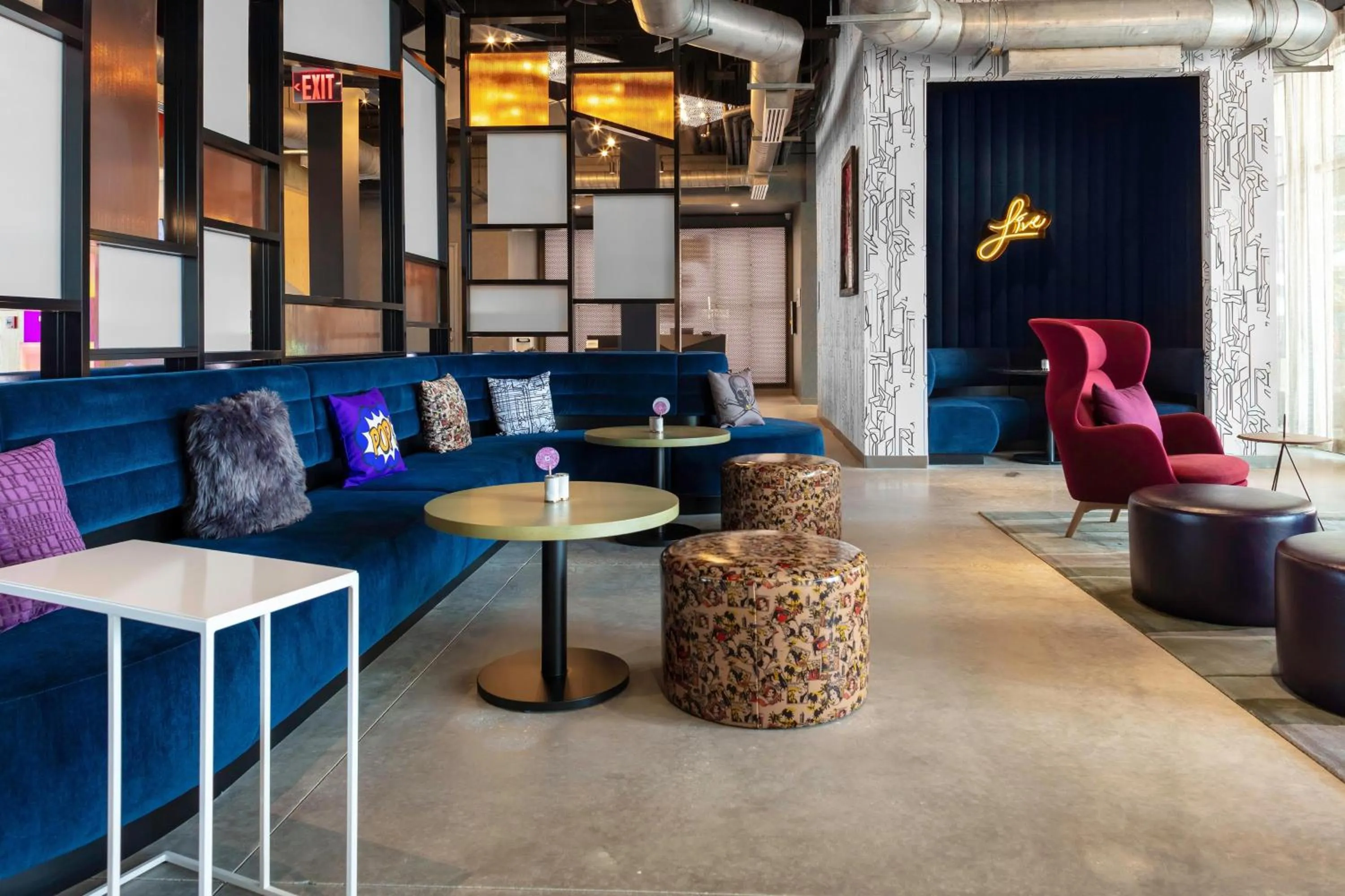 Lounge or bar in Aloft Orlando Lake Buena Vista