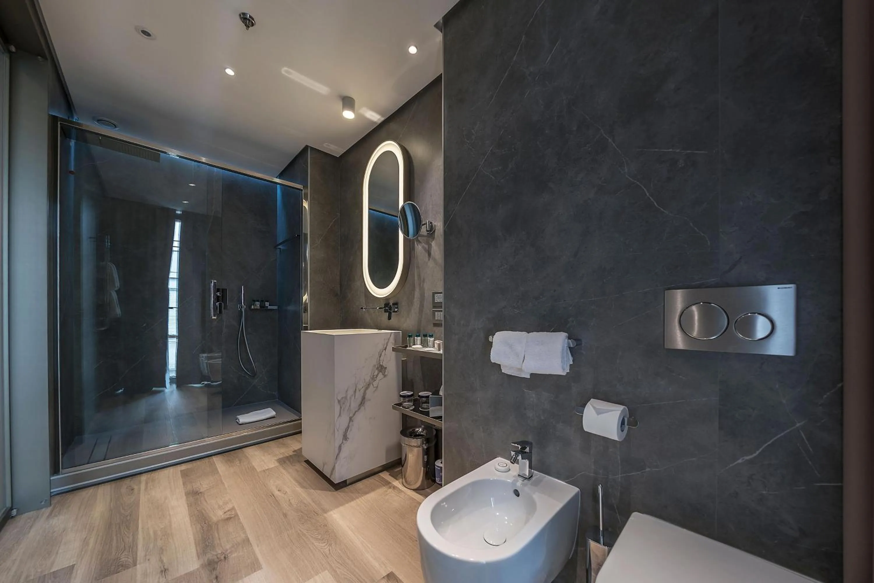 Bathroom in The Regency, Rome, a Tribute Portfolio Hotel